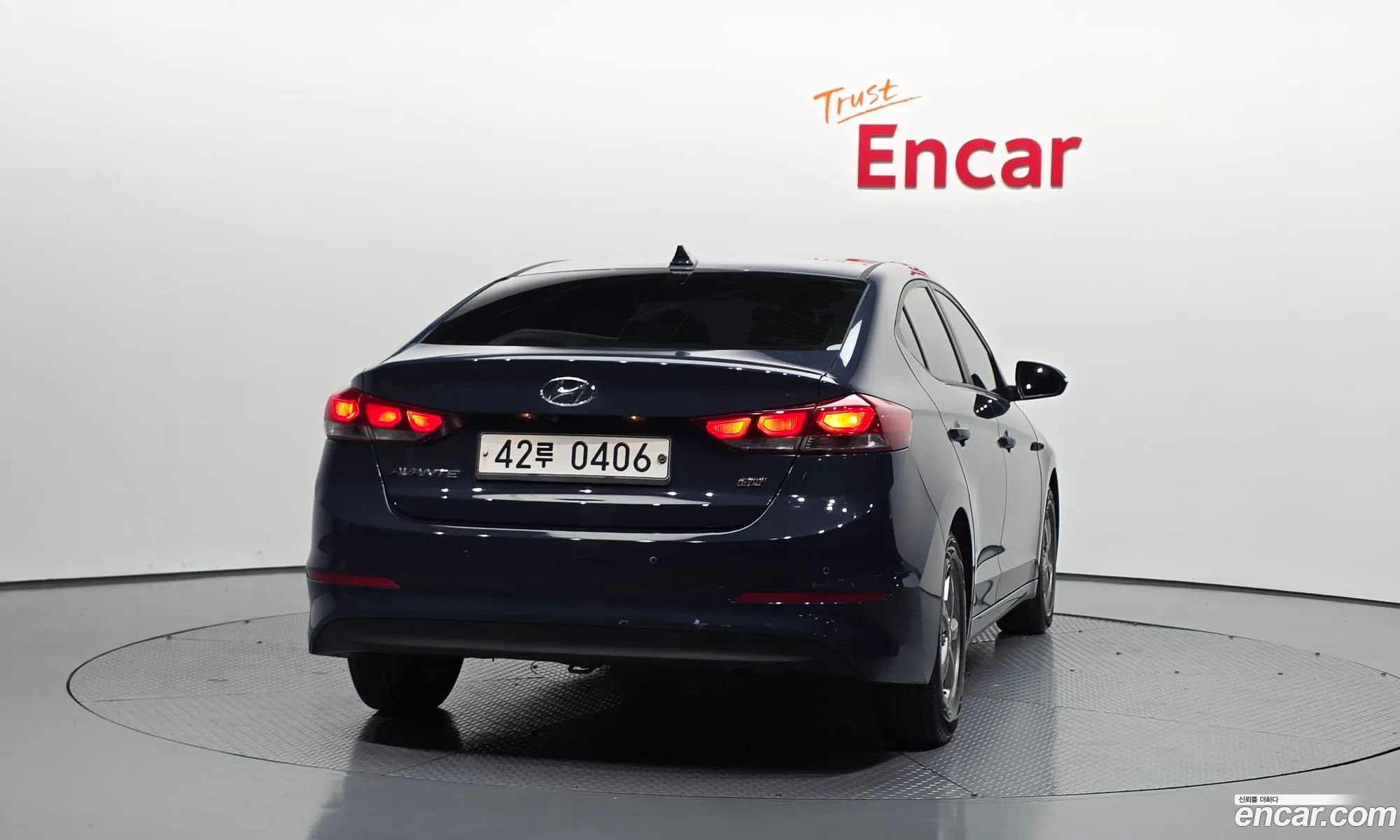 Hyundai Elantra AD 2016 — 23