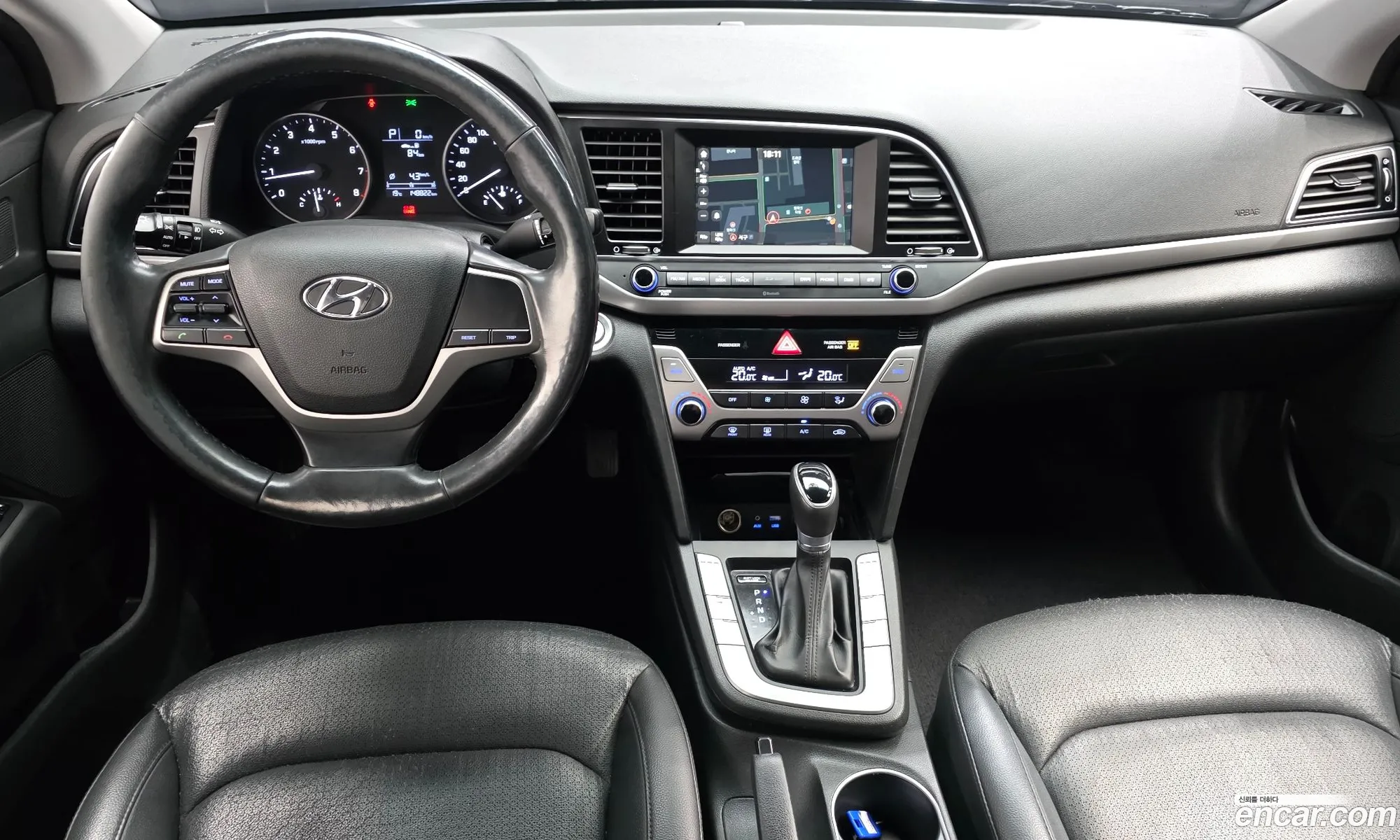 Hyundai Elantra AD 2016 — 19