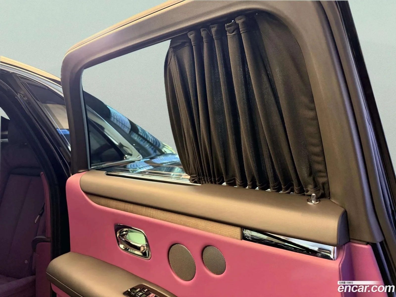 Rolls-Royce Ghost 2023 — 13