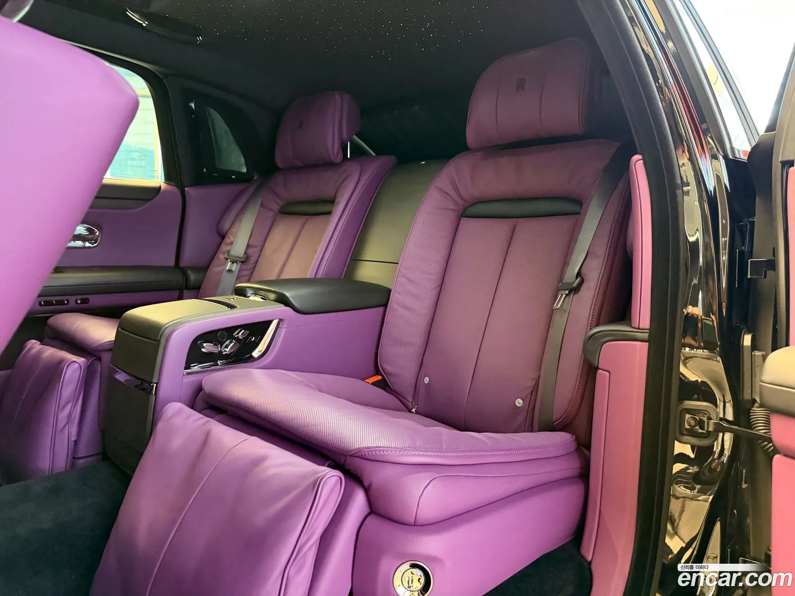 Rolls-Royce Ghost 2023 — 16