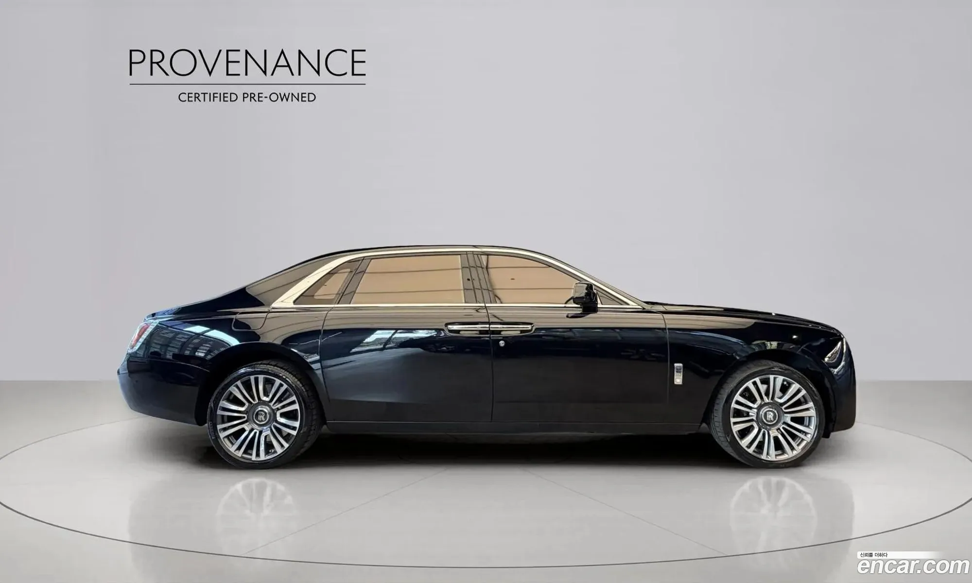 Rolls-Royce Ghost 2023 — 11