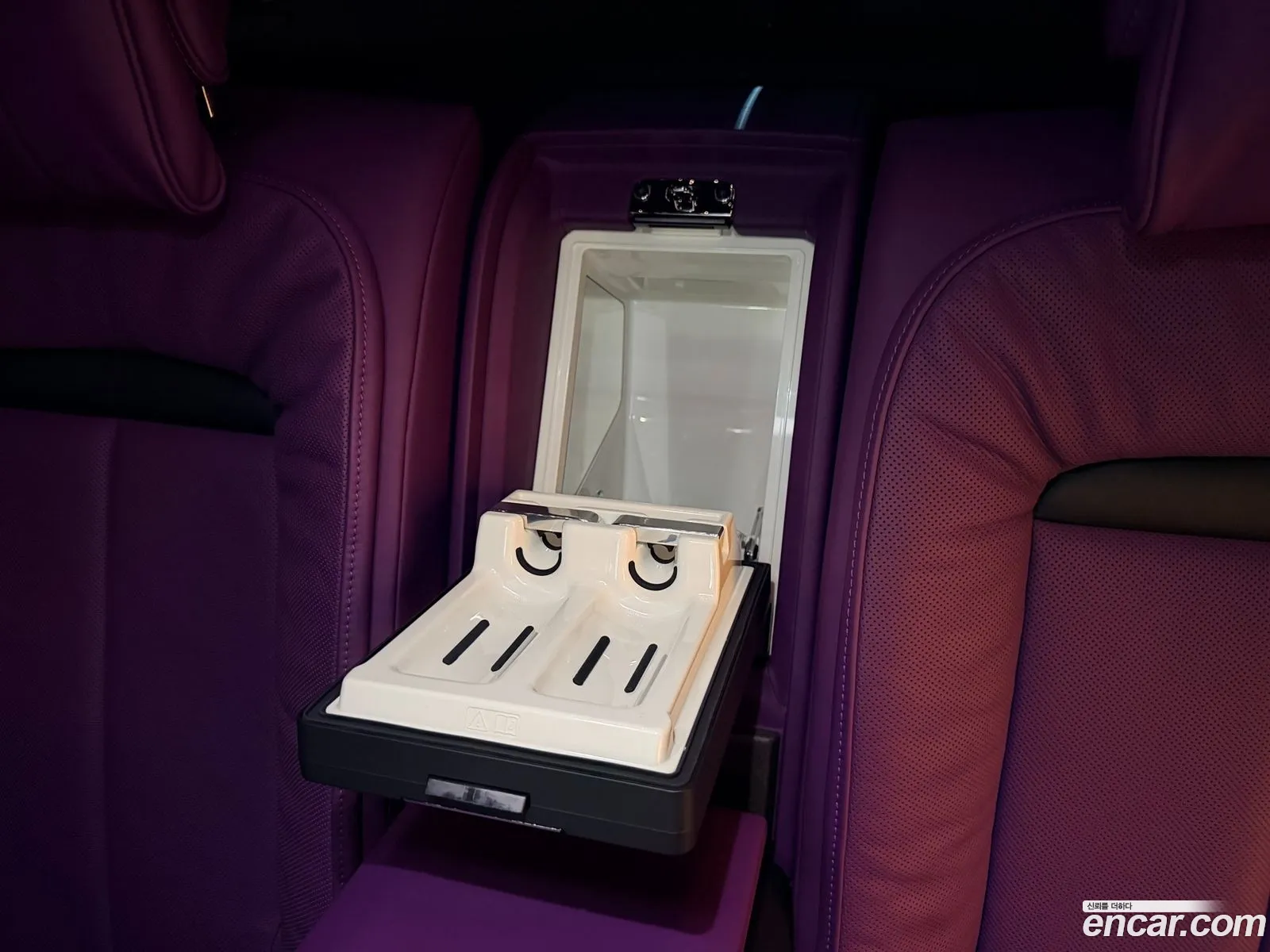 Rolls-Royce Ghost 2023 — 17