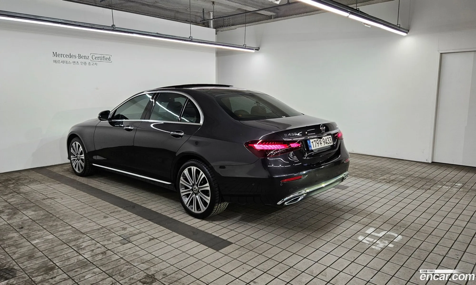 Mercedes-Benz E-Class W213 2022 — 12
