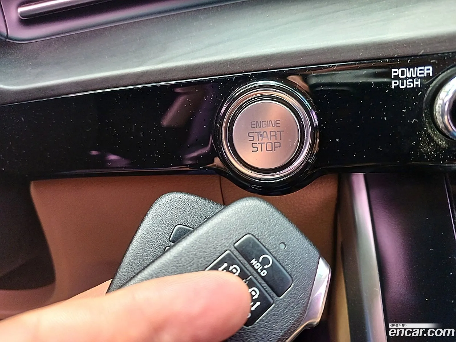 Kia Carnival 2021 — 9
