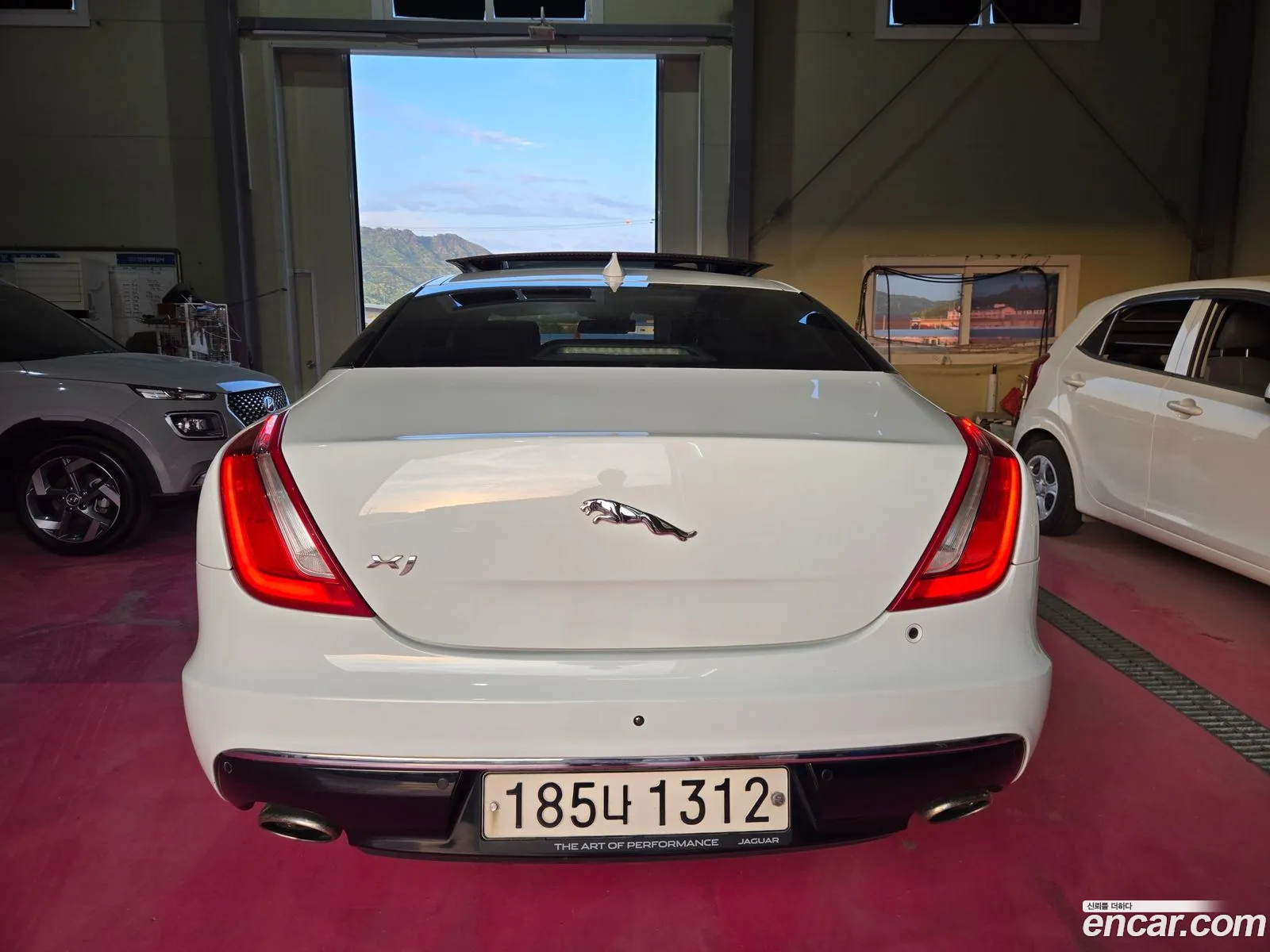 Jaguar XJ 2017 — 4
