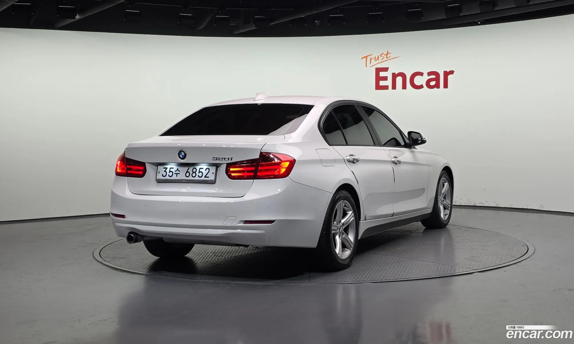 BMW 3 Series 2013 WBA3B1101EF941129 — 18