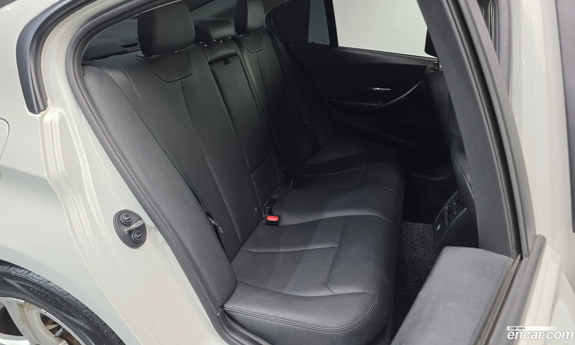 BMW 3 Series 2013 WBA3B1101EF941129 — 4
