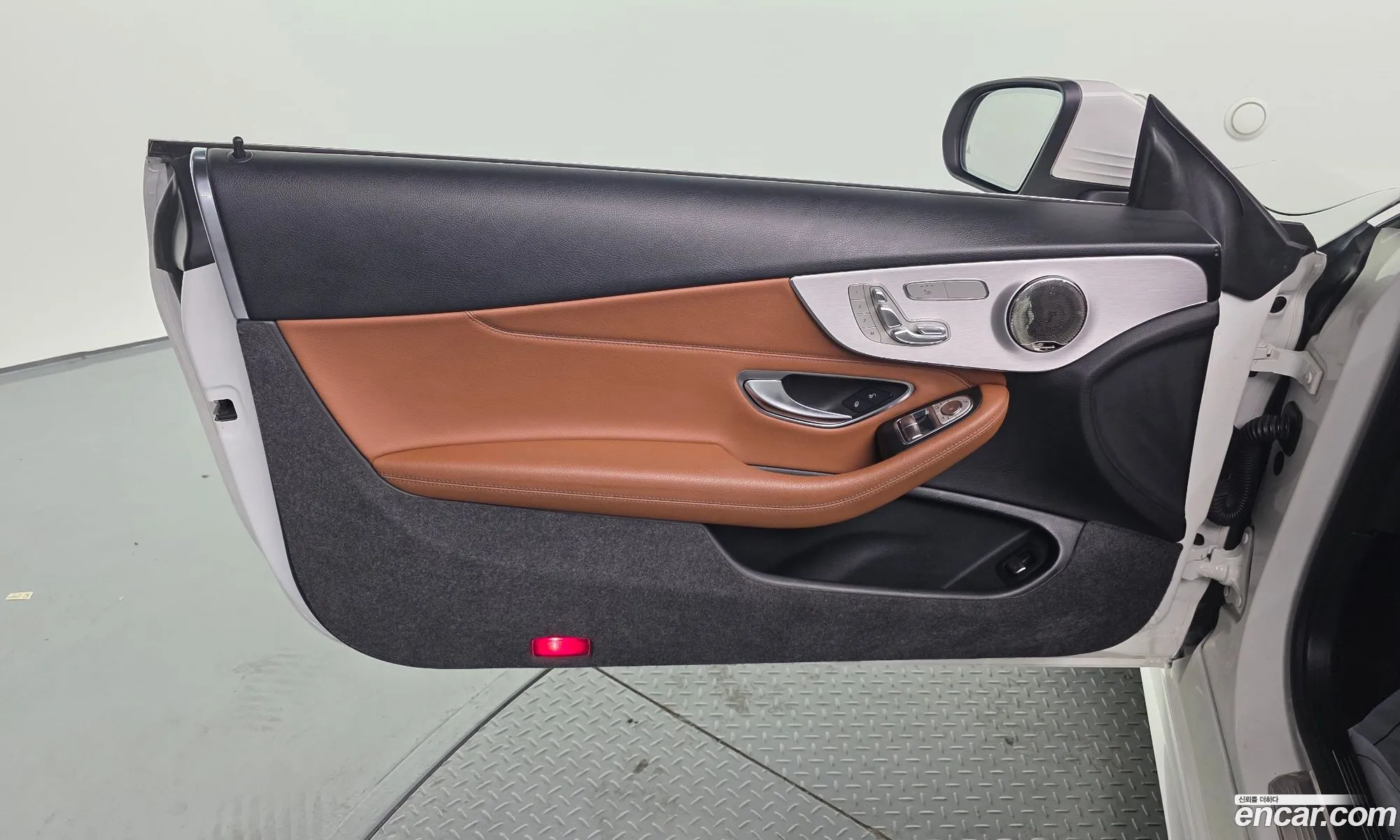 Mercedes-Benz C-Class W205 2019 — 12