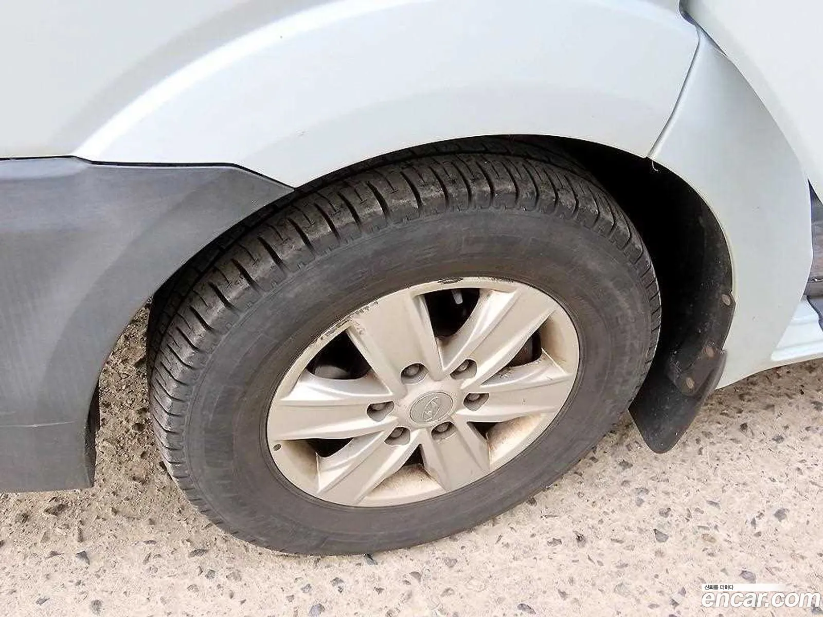 Hyundai Solati 2016 — 13
