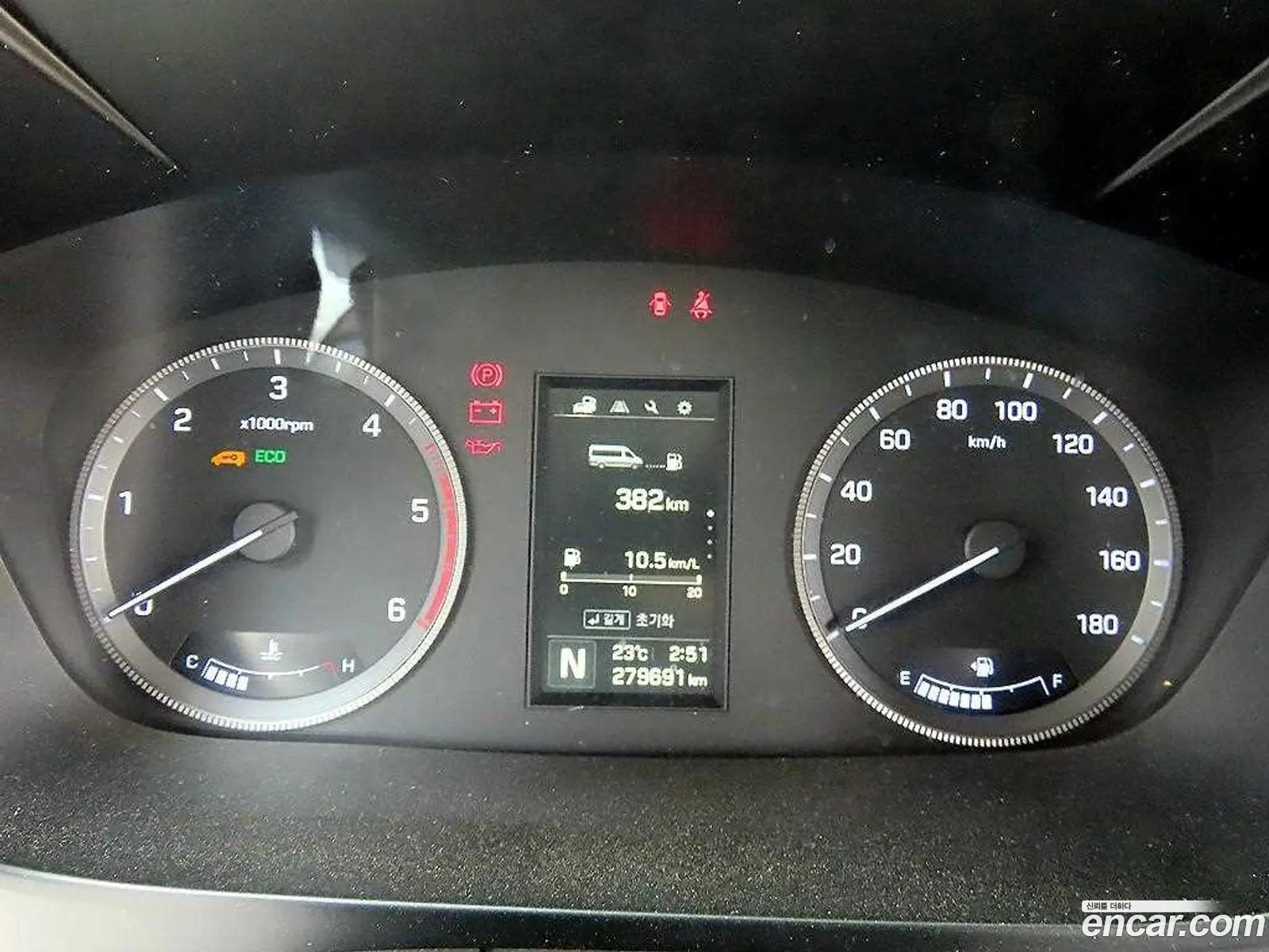 Hyundai Solati 2016 — 15