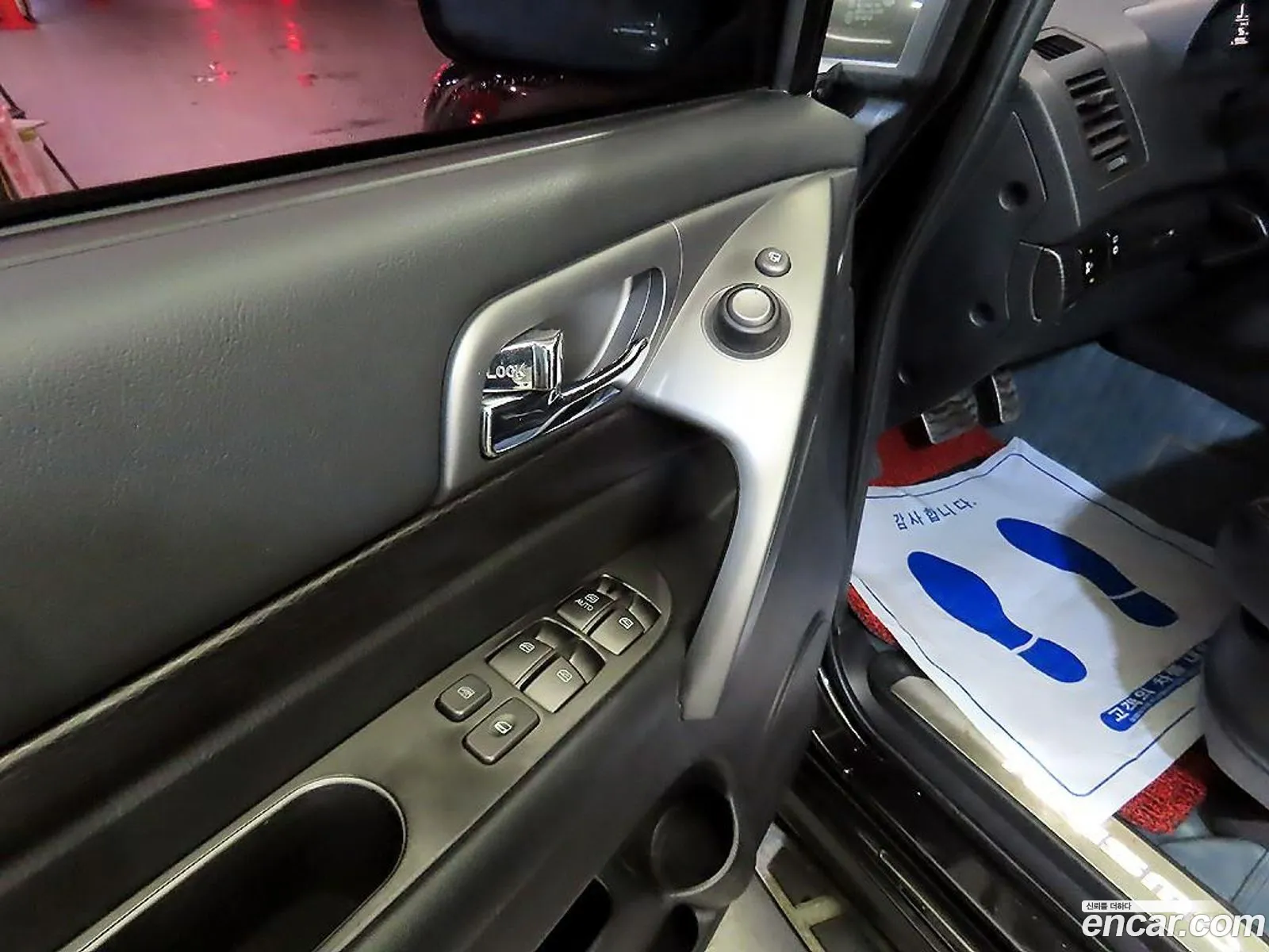 KG Mobility (SsangYong) Korando Turismo 2017 — 18
