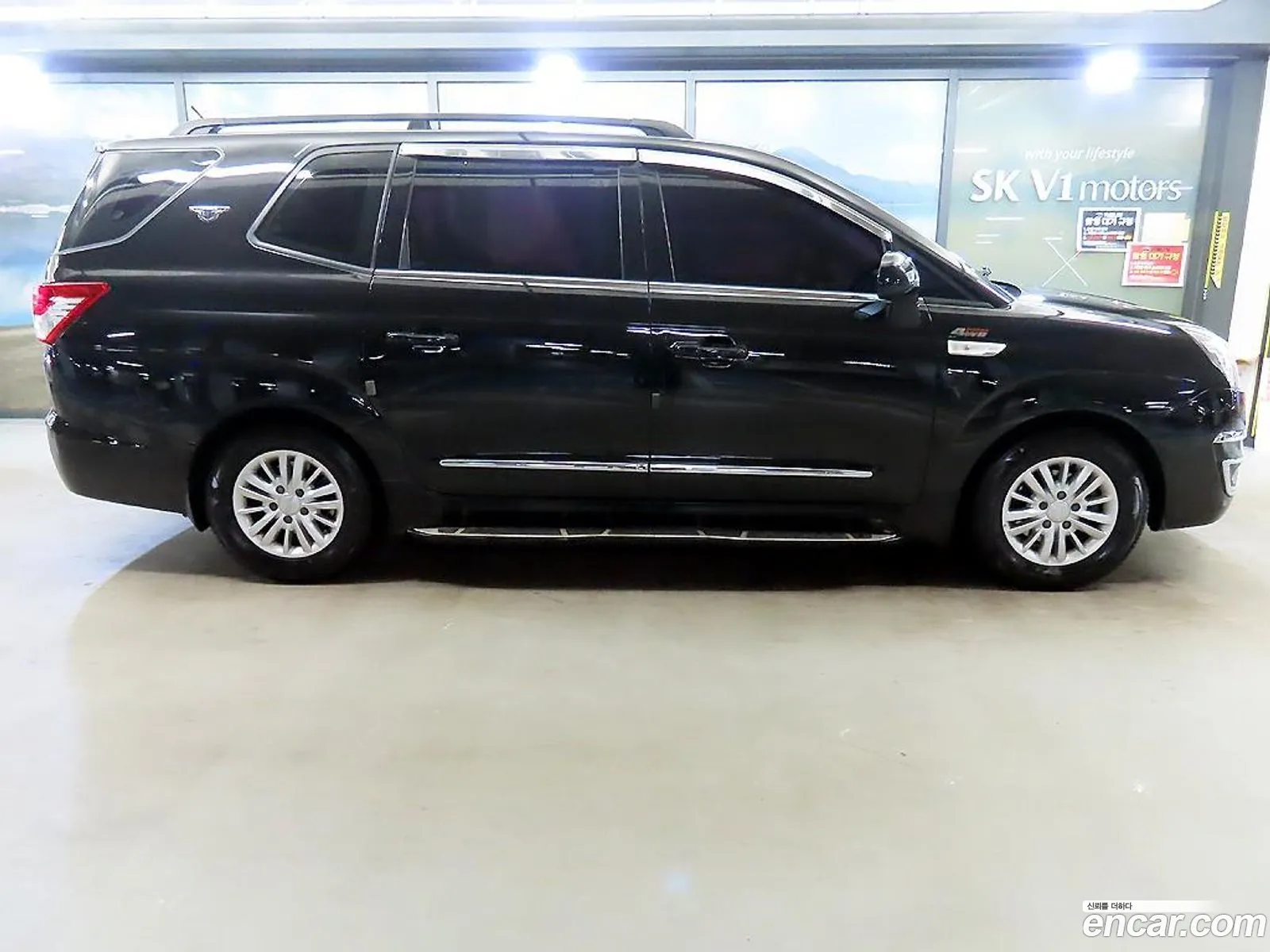 KG Mobility (SsangYong) Korando Turismo 2017 — 2