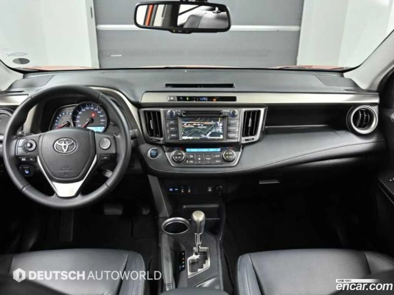 Toyota RAV4 2015 — 11