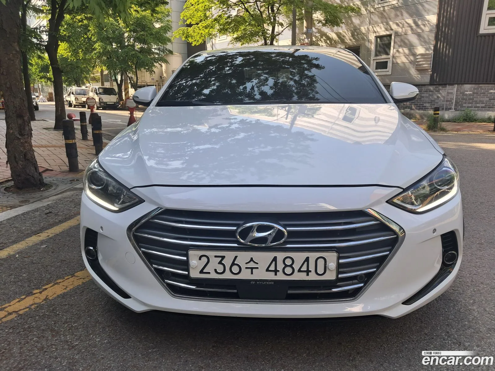 Hyundai Elantra AD 2017 — 16