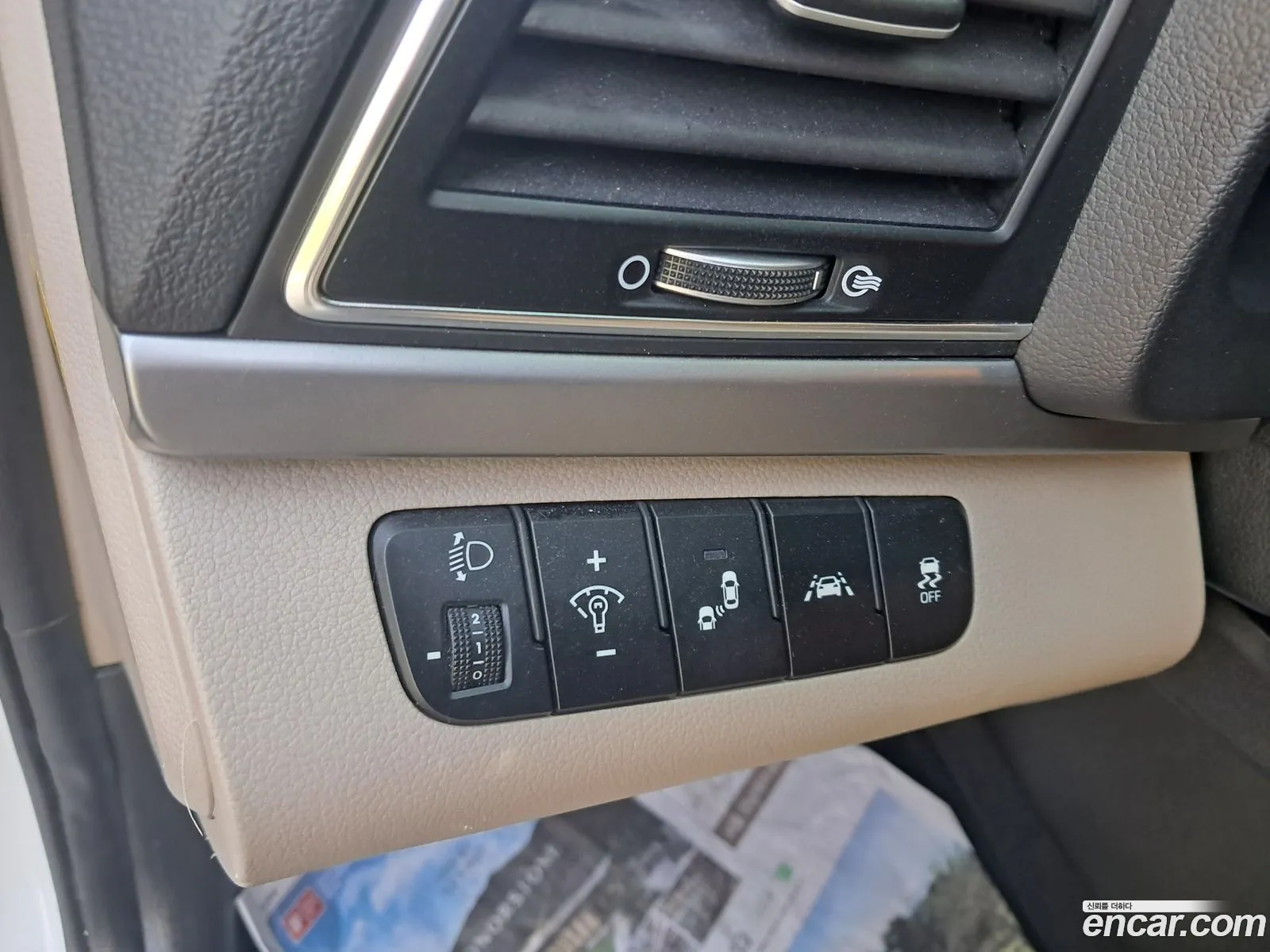 Hyundai Elantra AD 2017 — 8