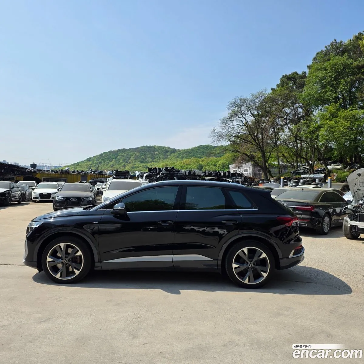 Audi Q4 e-tron 2022 — 18
