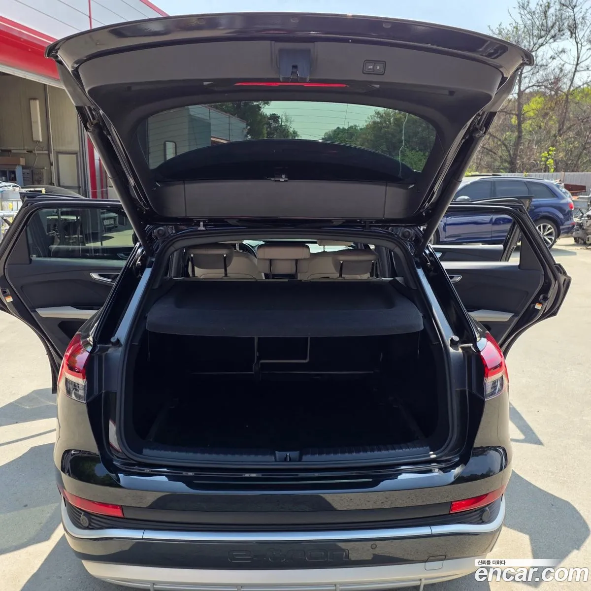 Audi Q4 e-tron 2022 — 4