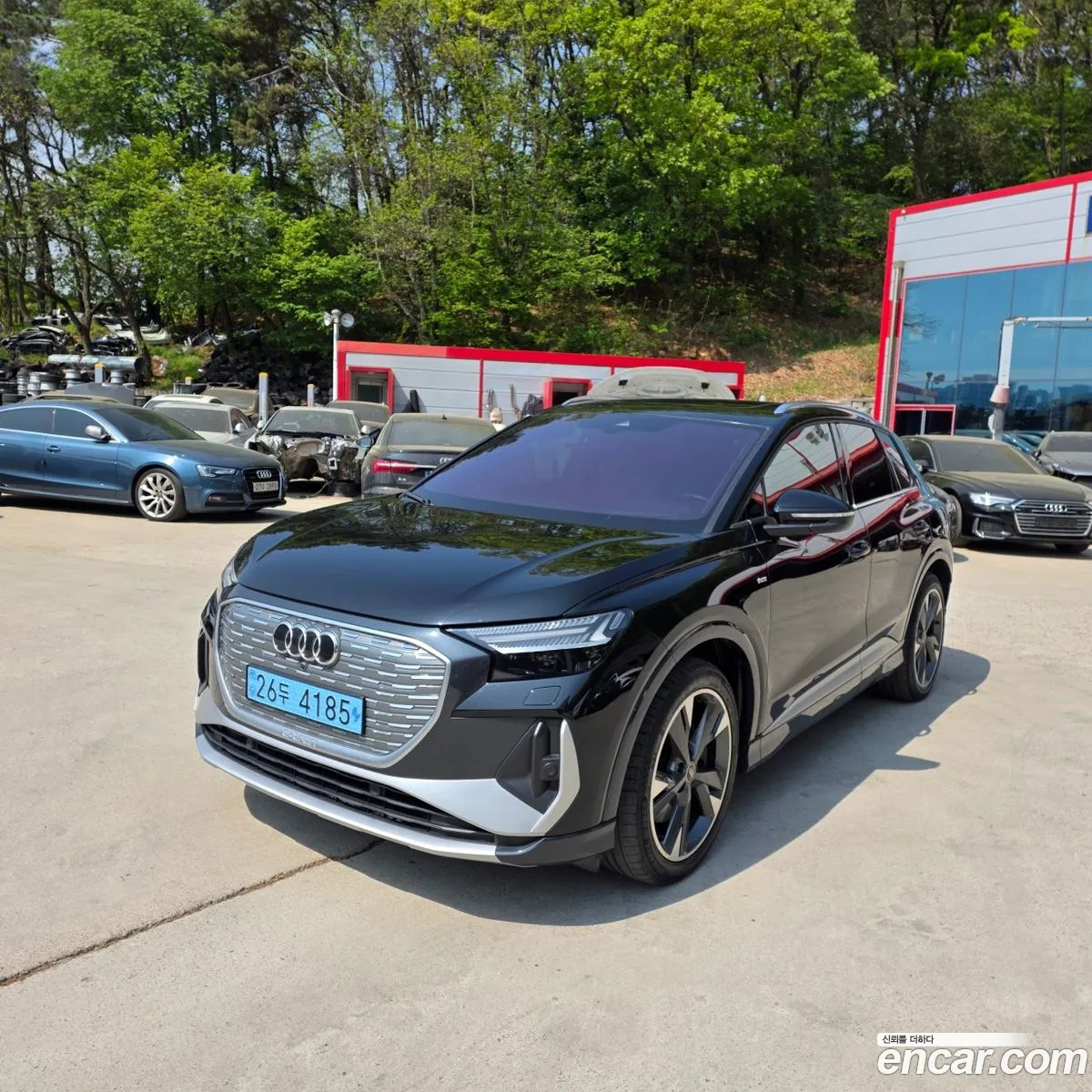 Audi Q4 e-tron 2022 — 10