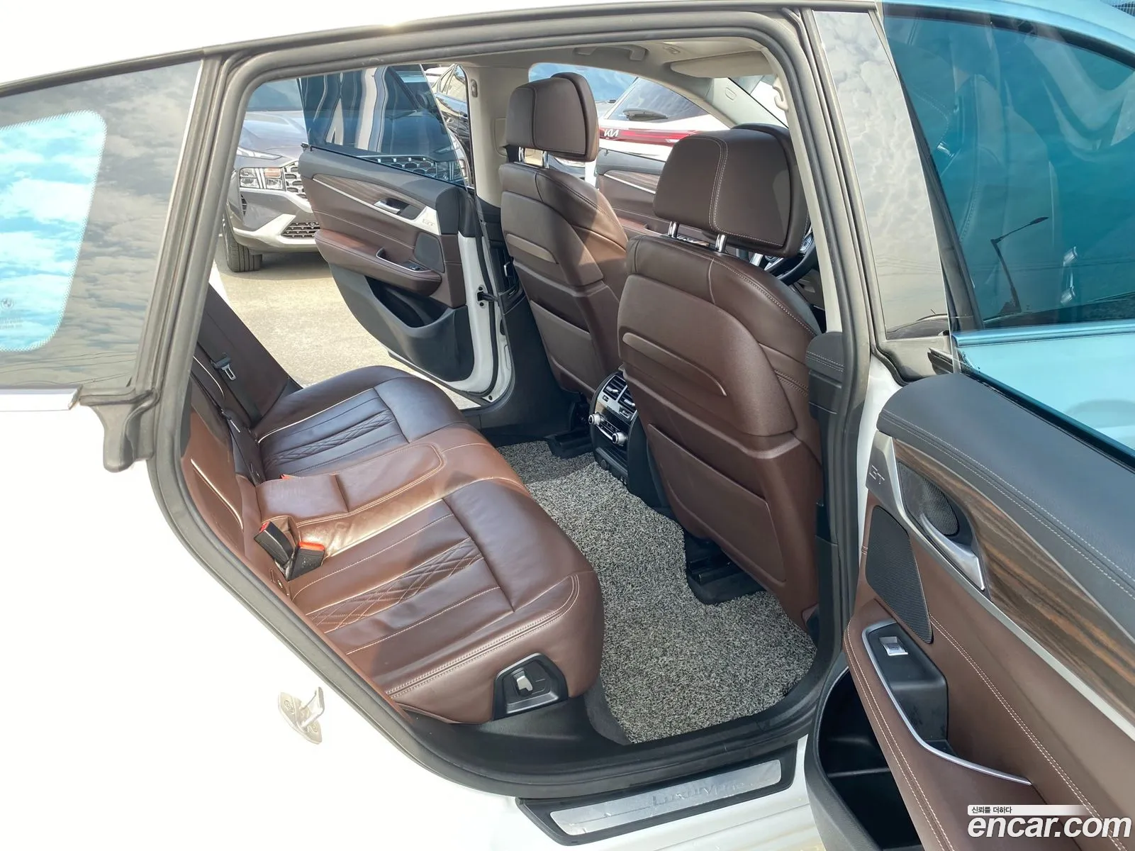 BMW 6 Series GT 2022 — 13