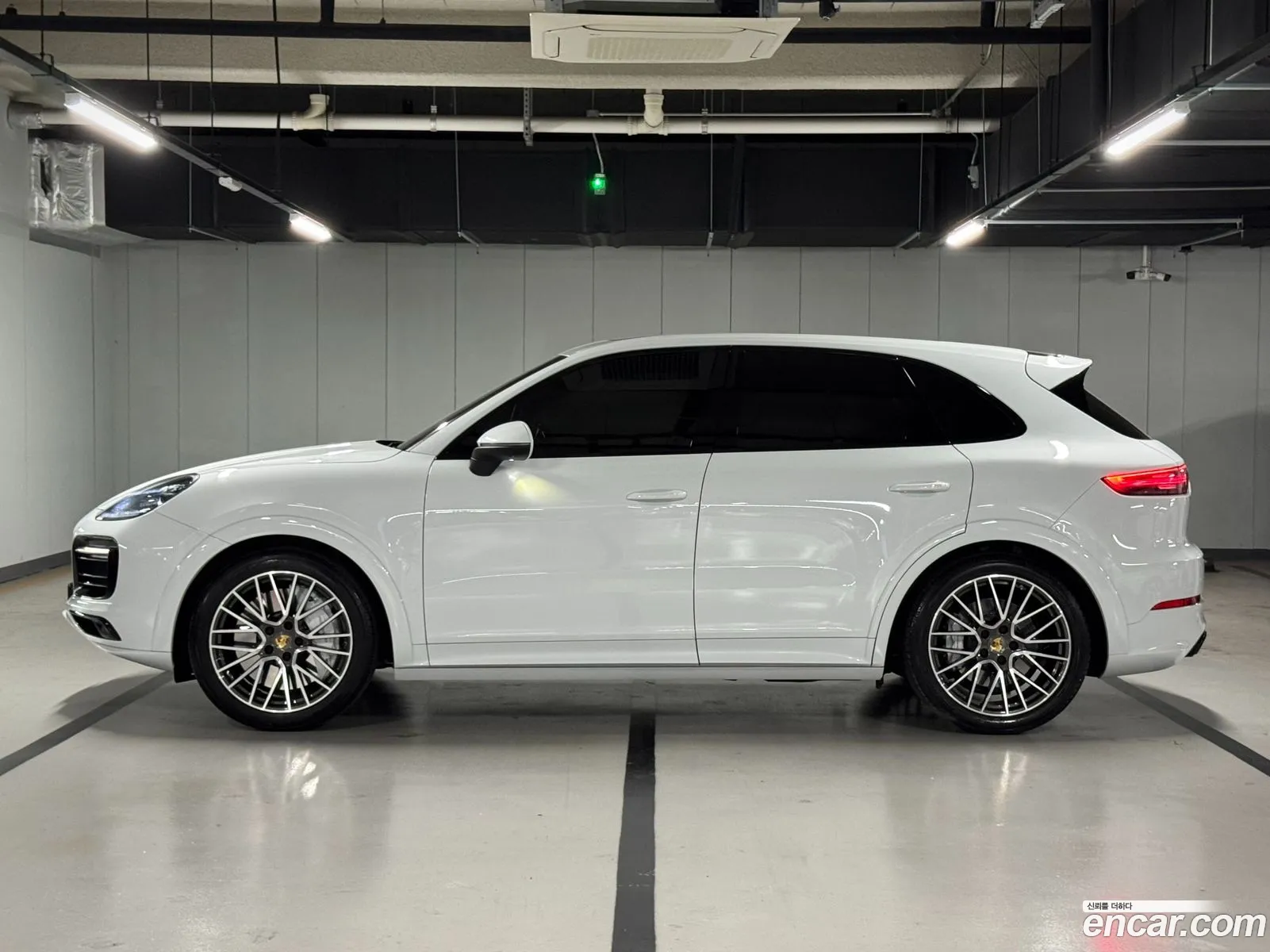 Porsche Cayenne 2021 — 13