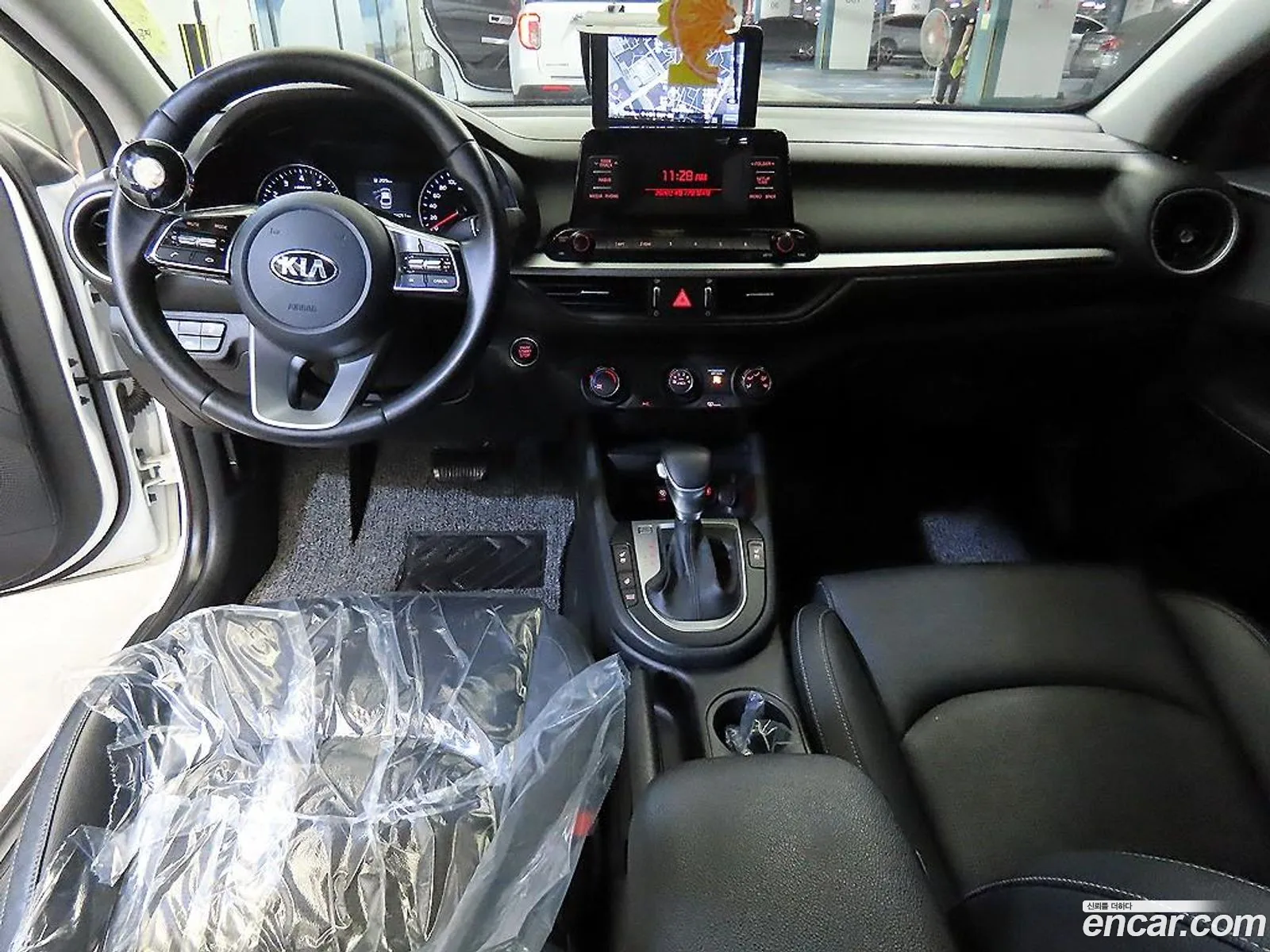 Kia K3 2019 — 17
