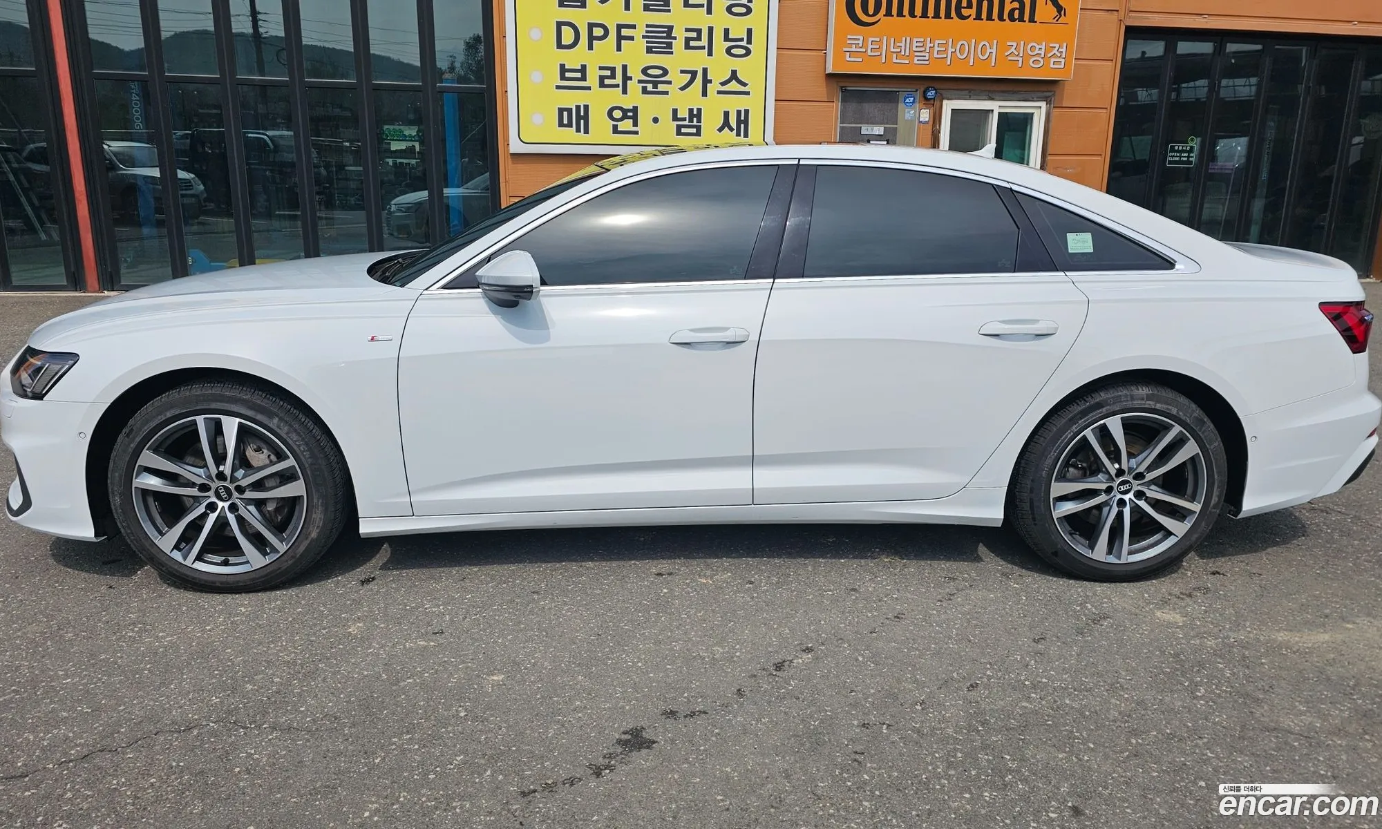 Audi A6 2021 — 6