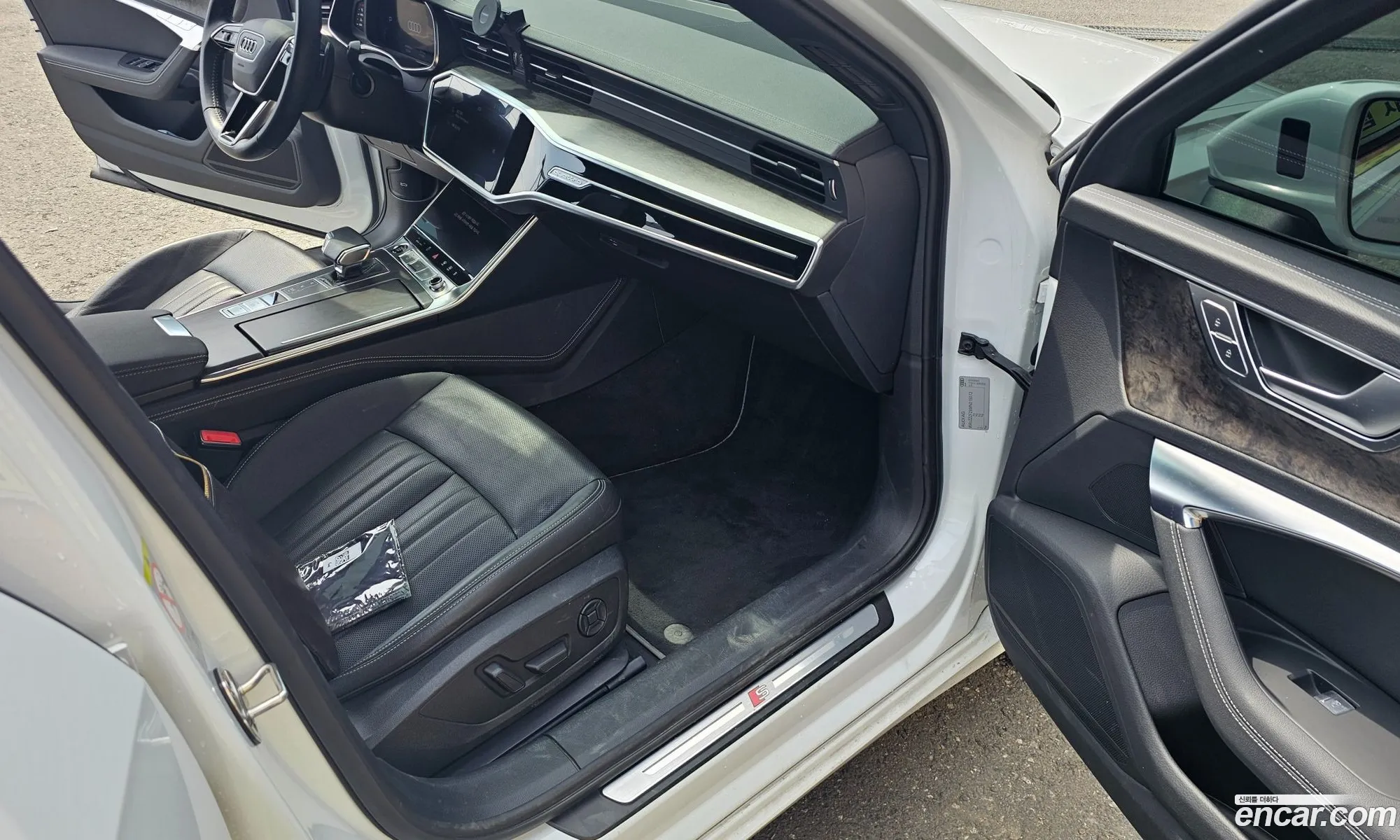 Audi A6 2021 — 2