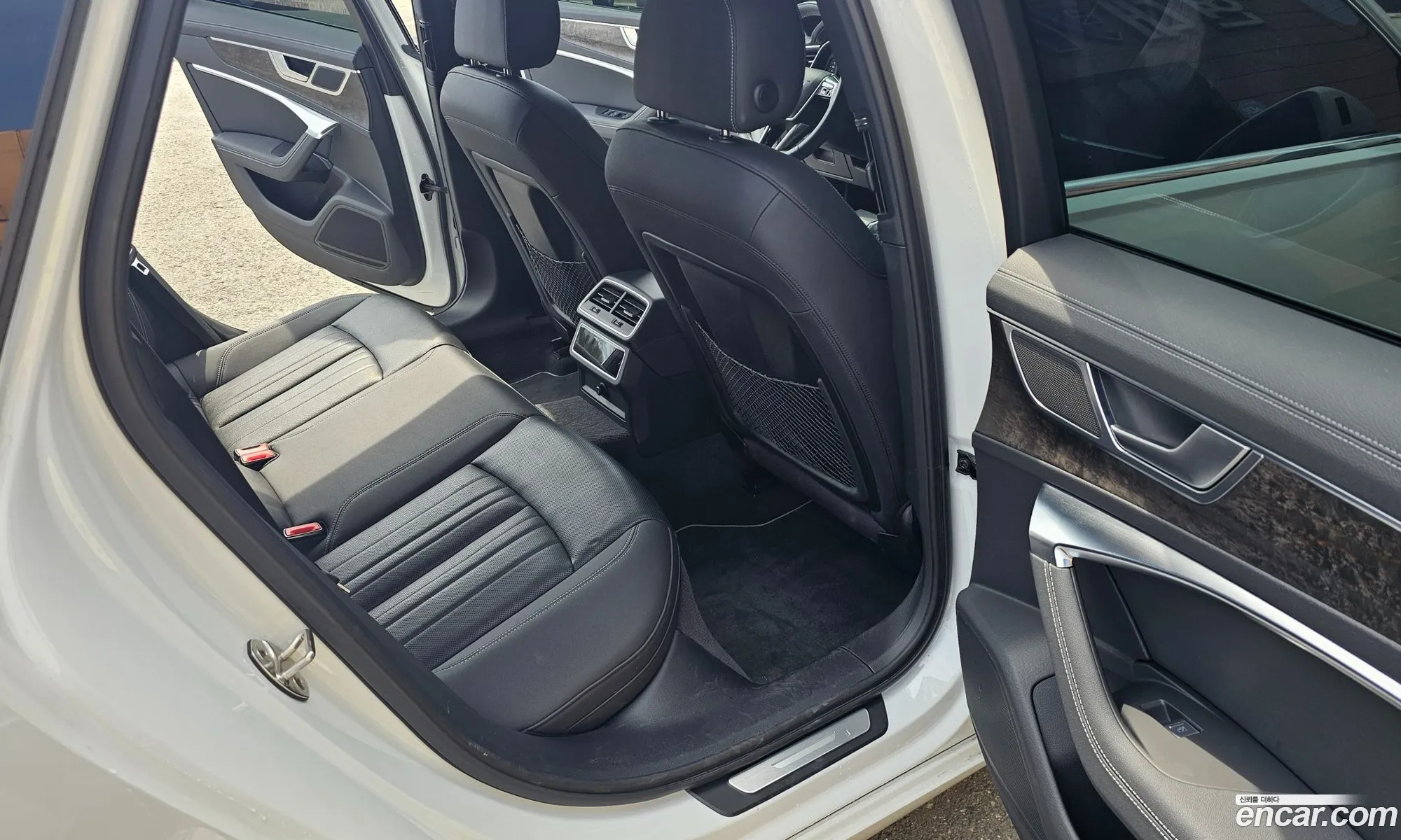 Audi A6 2021 — 10
