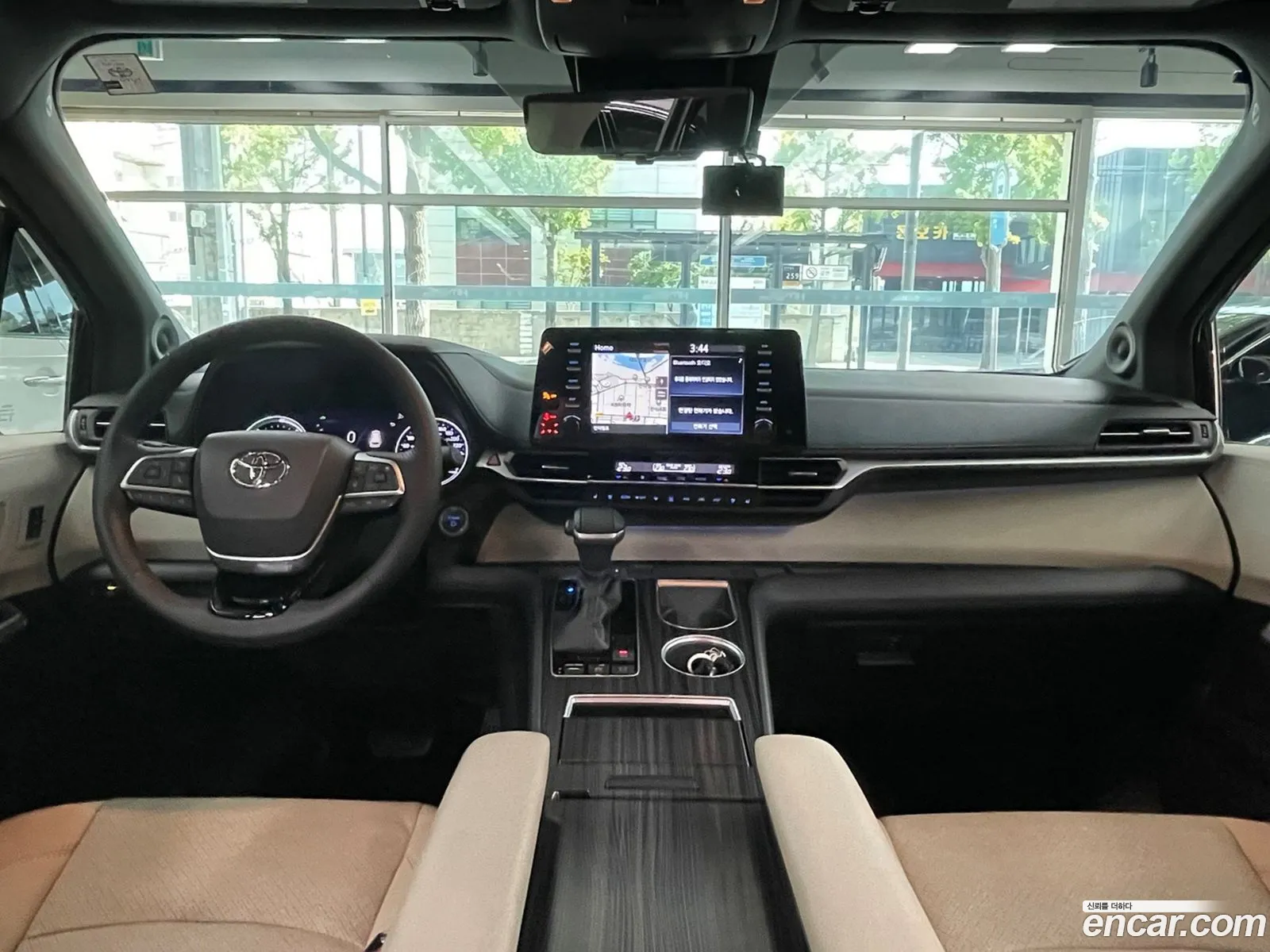 Toyota Sienna 2021 — 18