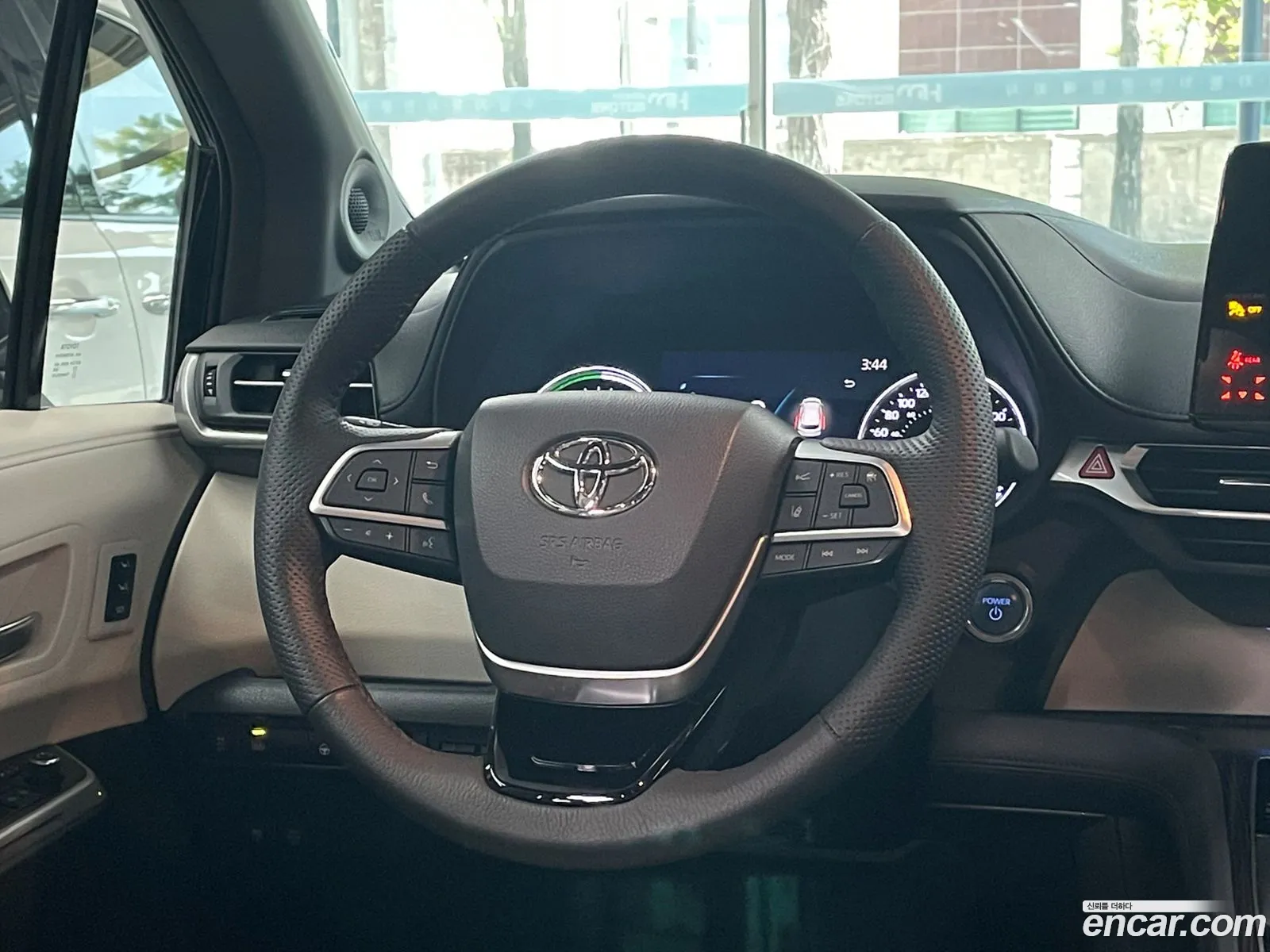Toyota Sienna 2021 — 14