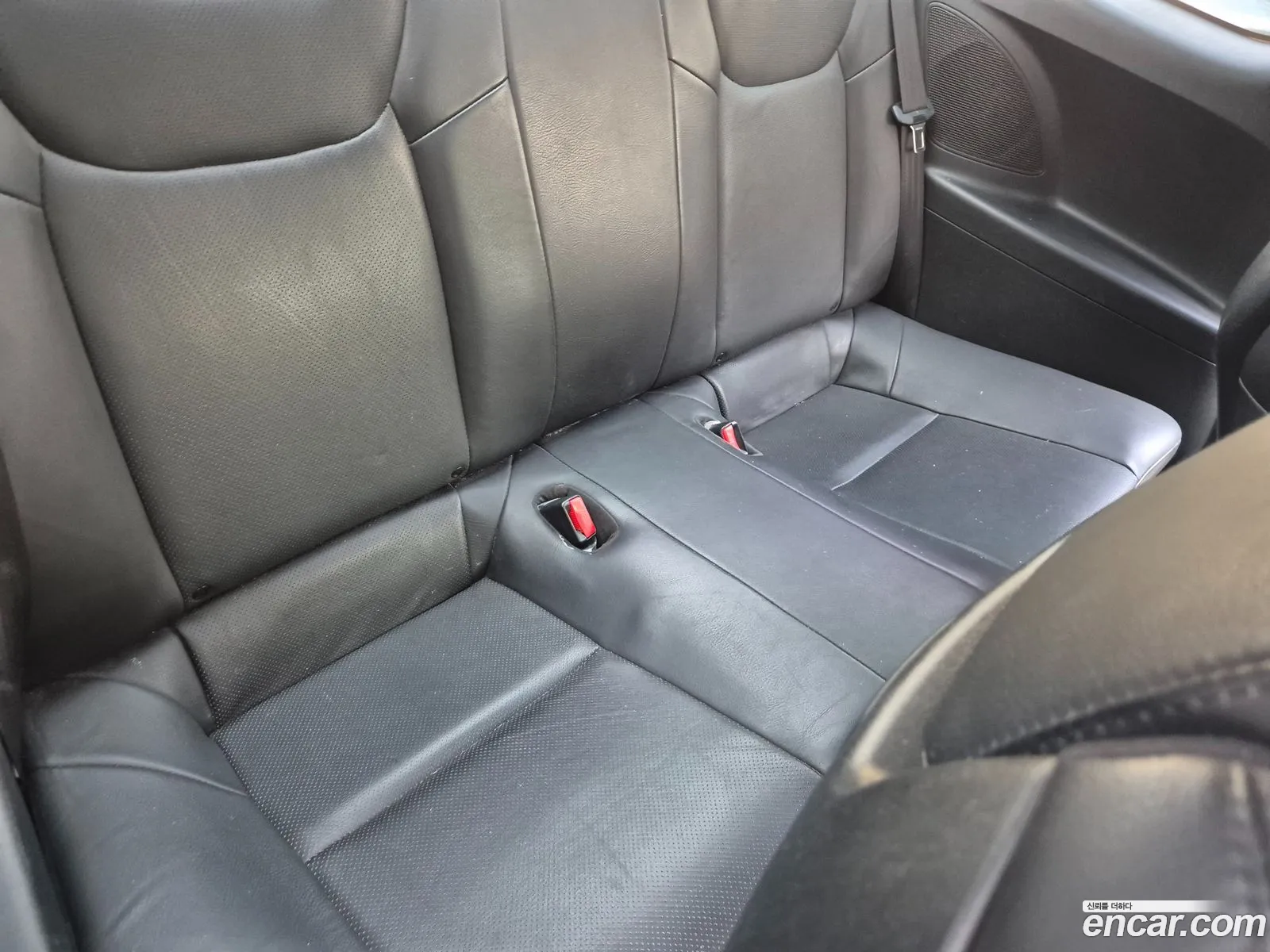 Hyundai Genesis Coupe 2011 — 4