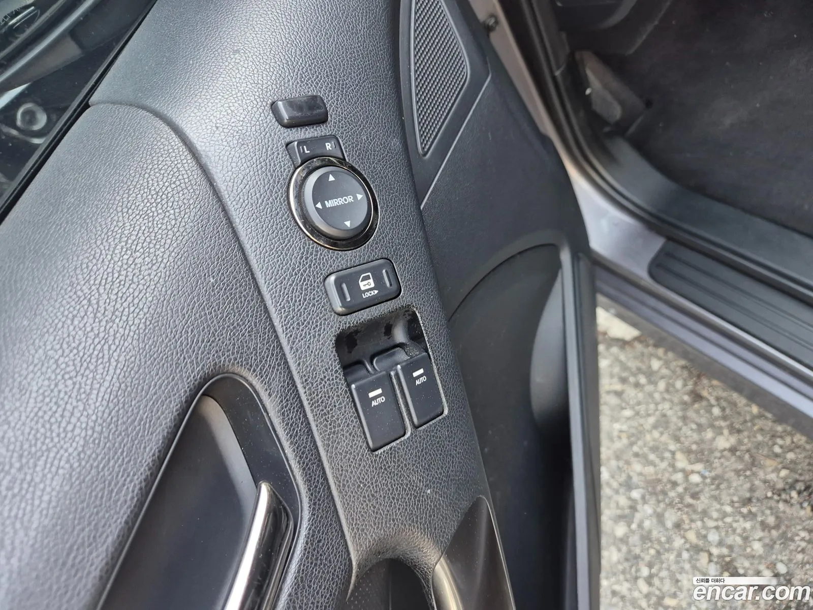 Hyundai Genesis Coupe 2011 — 11