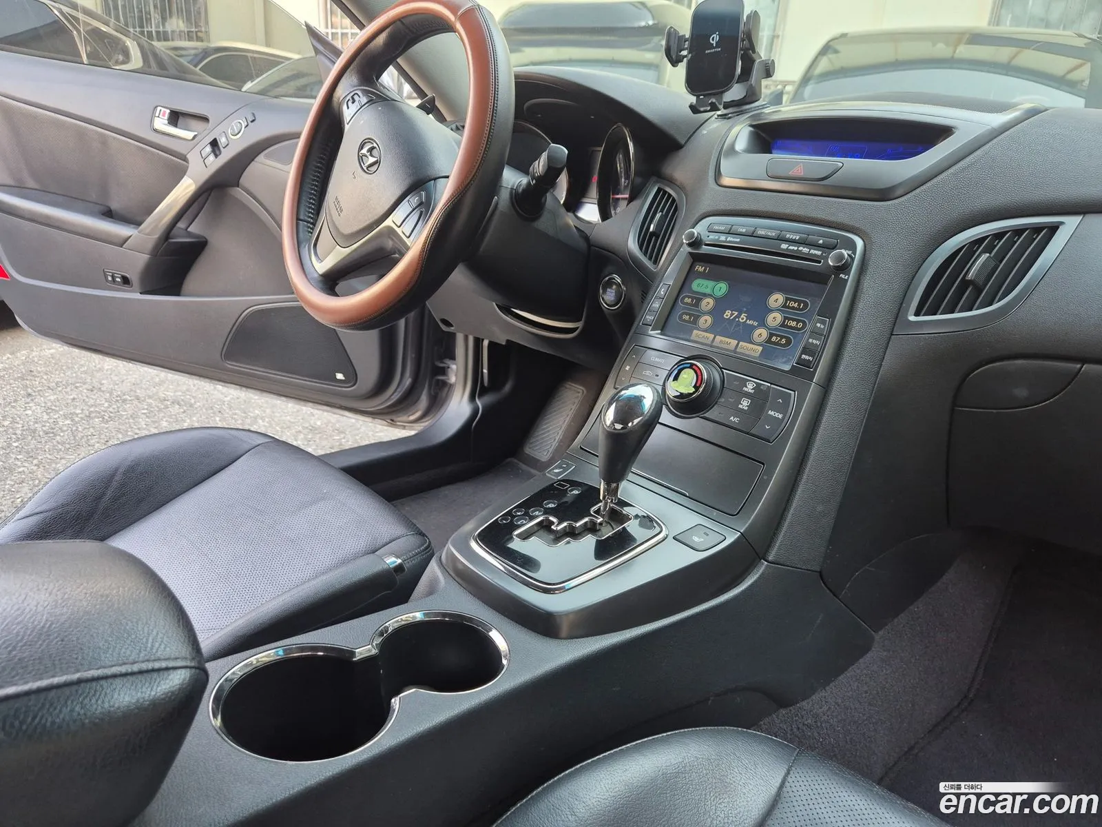 Hyundai Genesis Coupe 2011 — 14