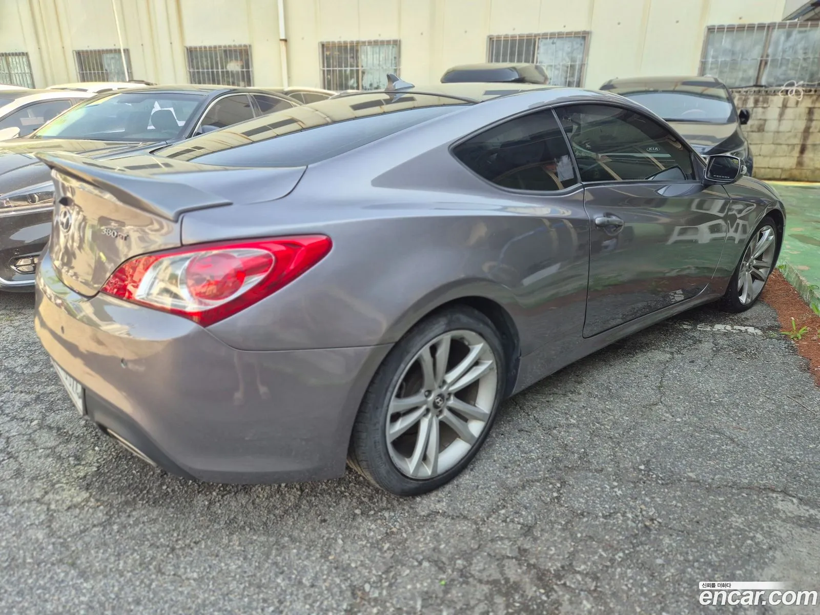 Hyundai Genesis Coupe 2011 — 6