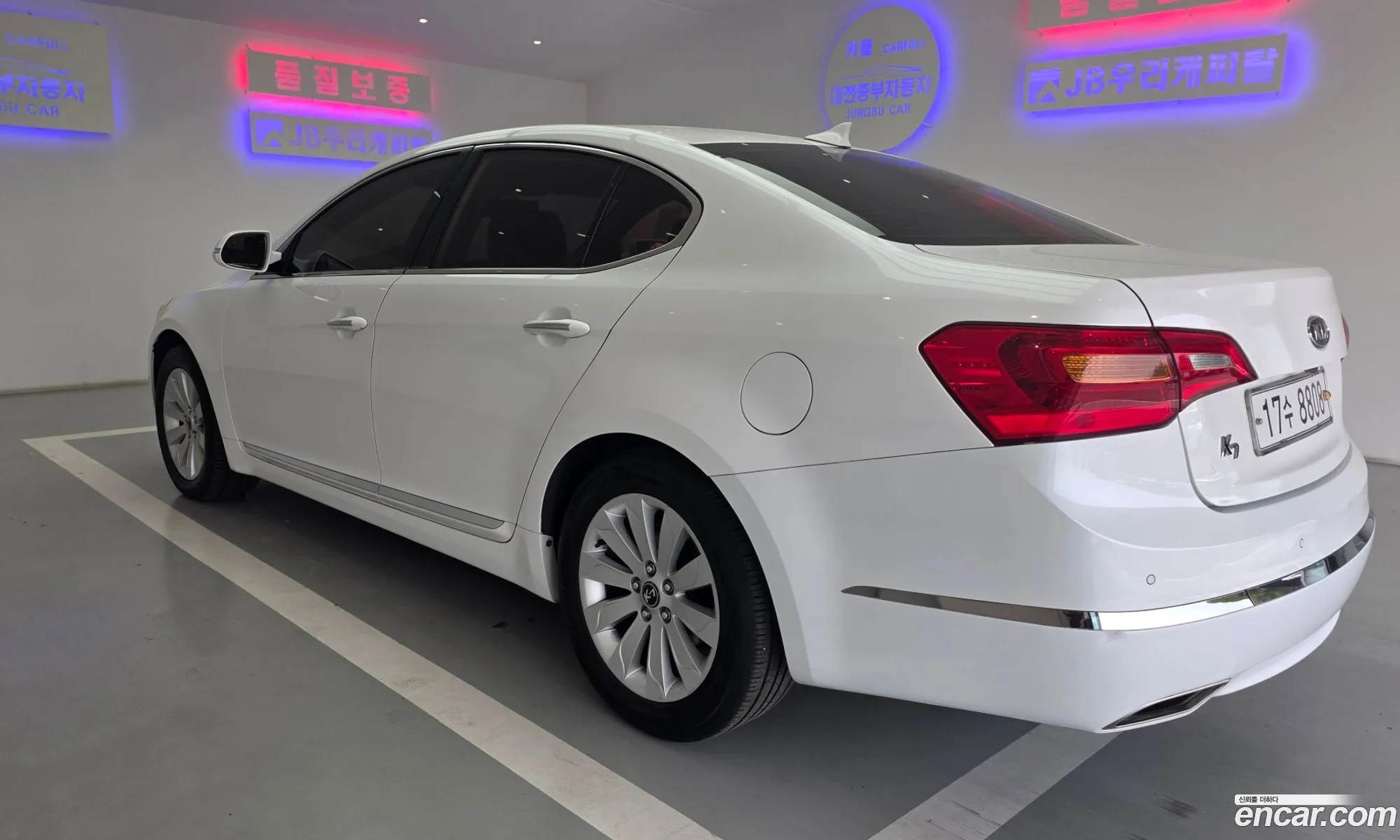 Kia K7 2011 — 7