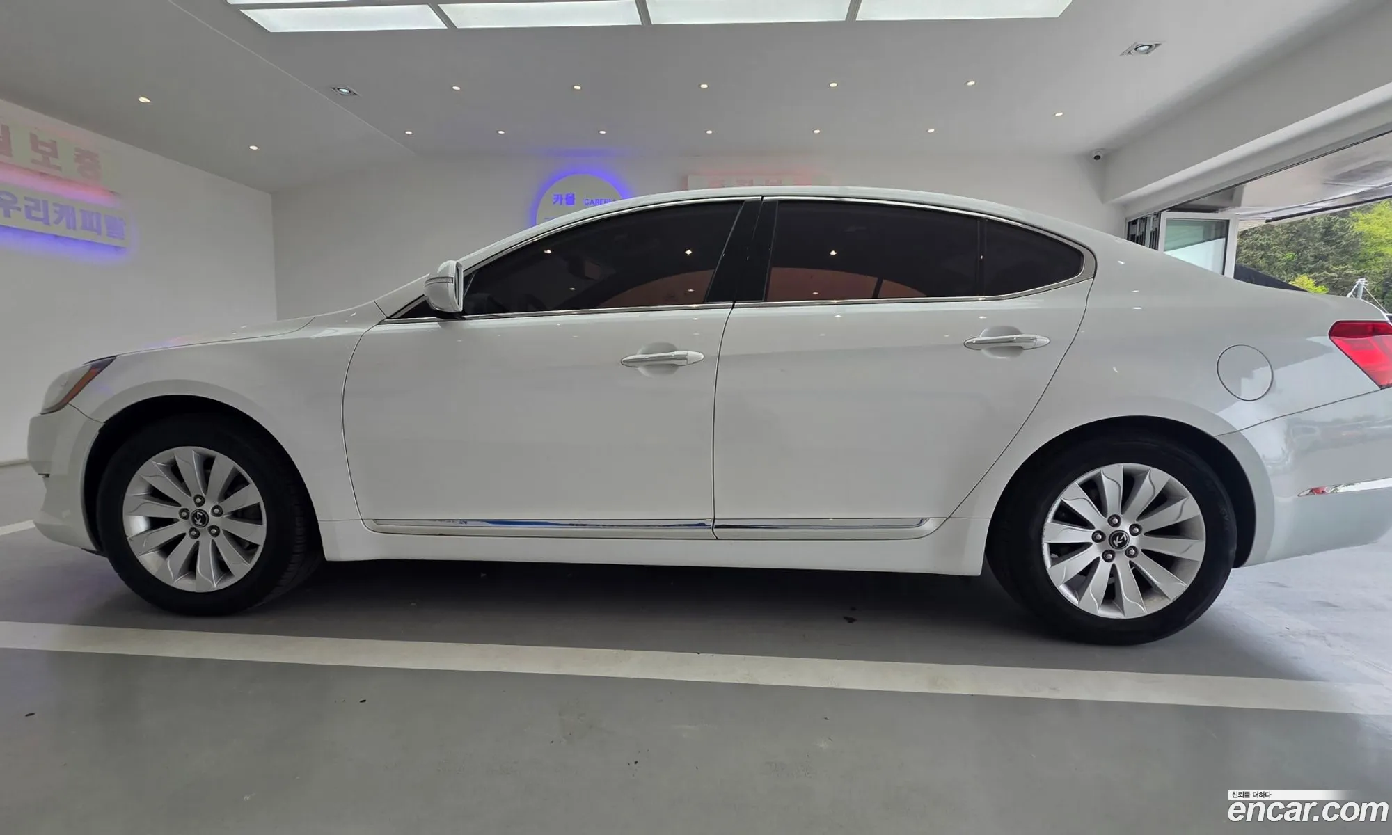 Kia K7 2011 — 15