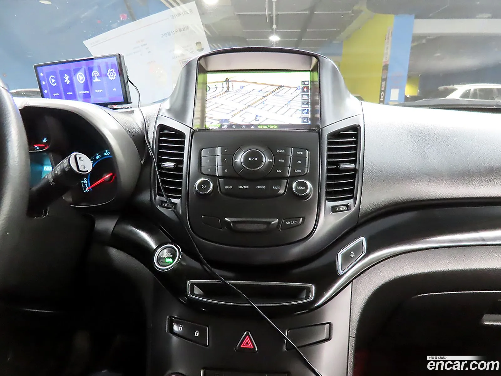 Chevrolet (GM Daewoo) Orlando 2015 — 18