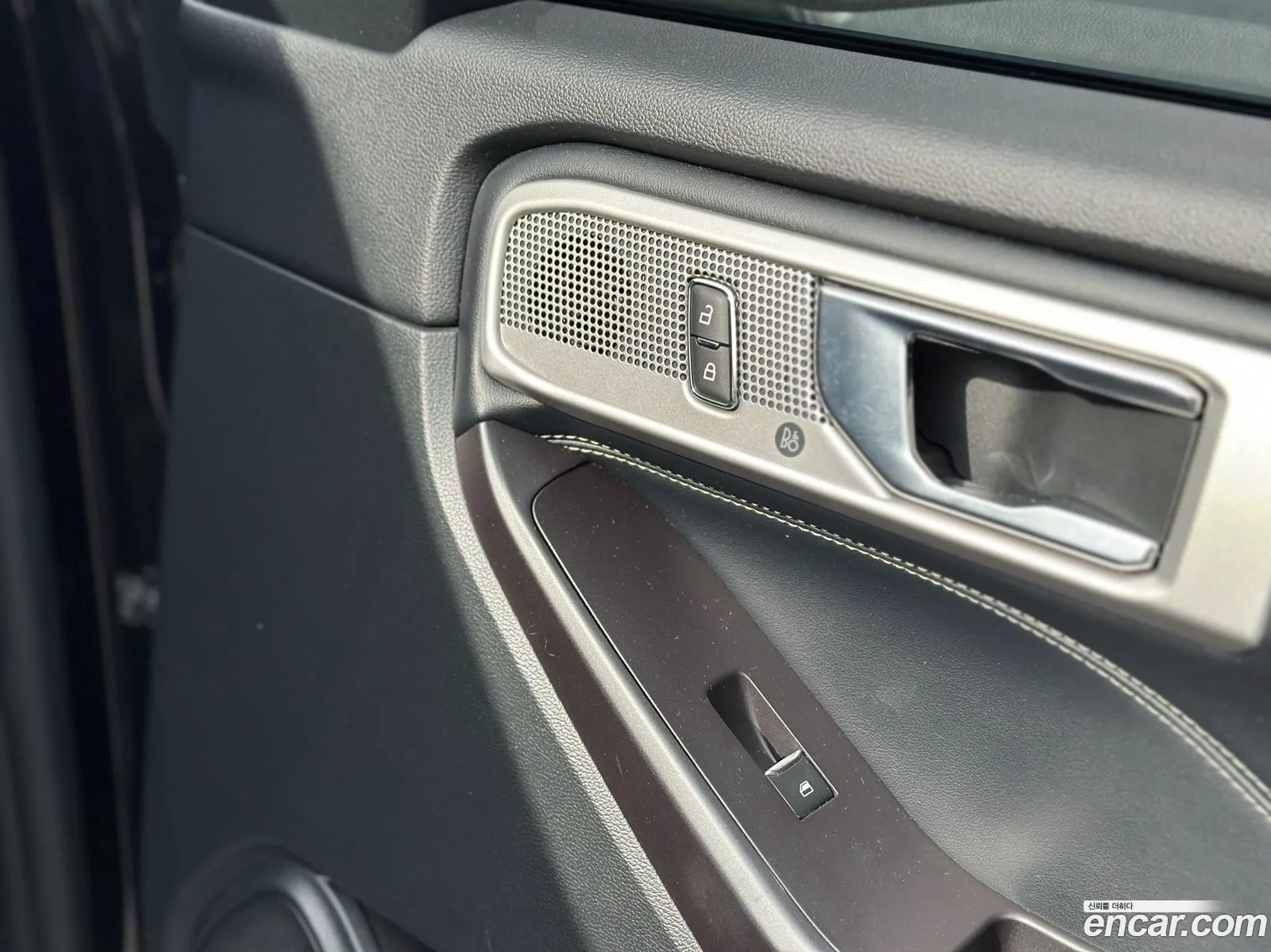 Ford Explorer 6th Gen 2020 — 8
