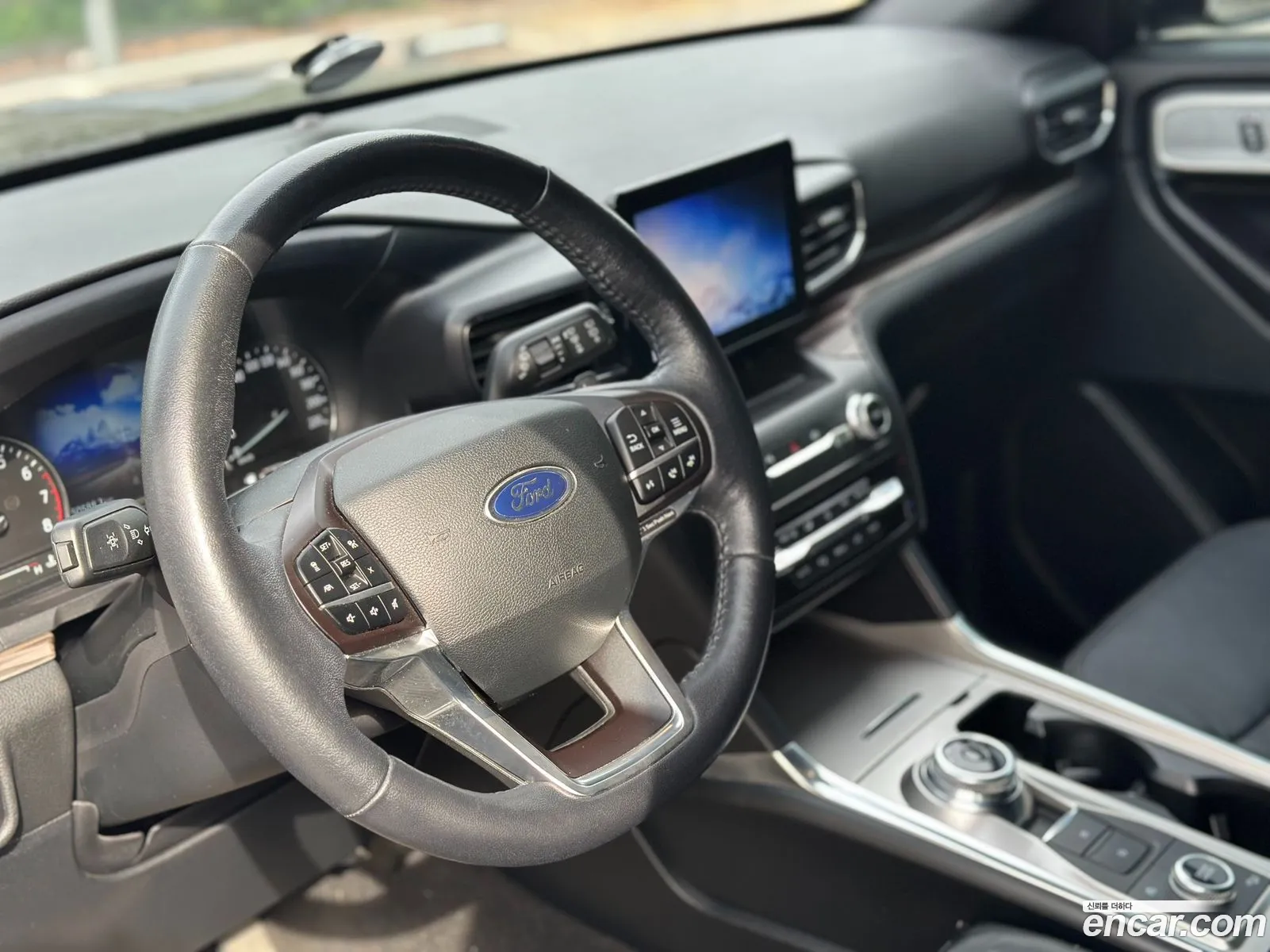 Ford Explorer 6th Gen 2020 — 19