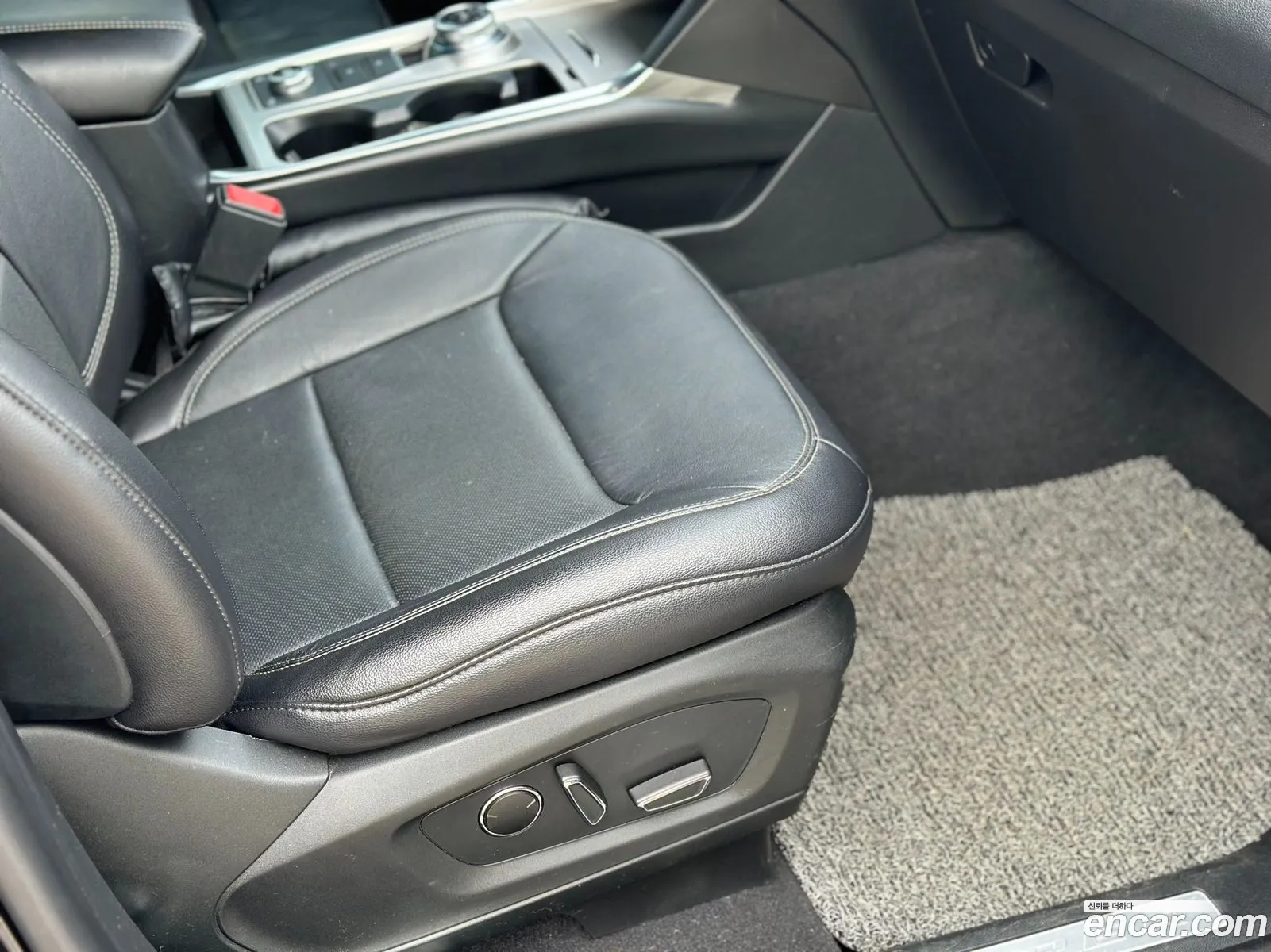 Ford Explorer 6th Gen 2020 — 15