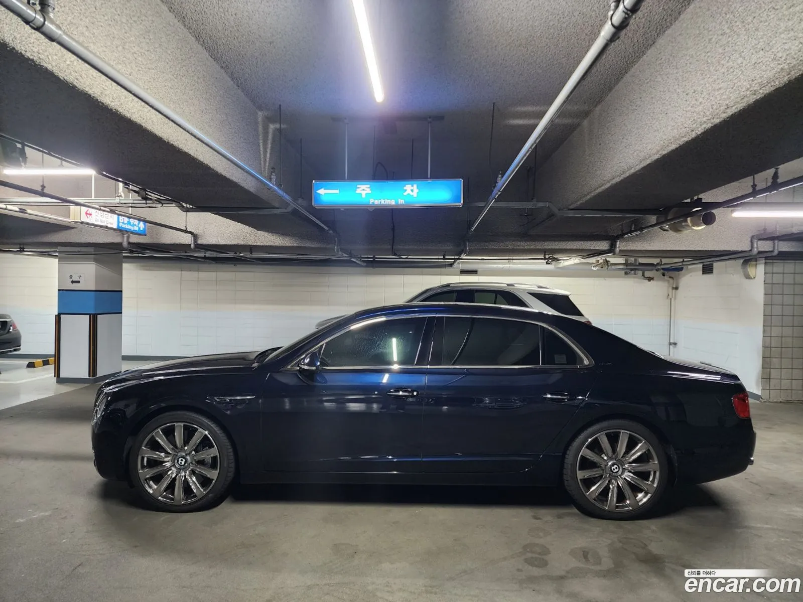 Bentley Flying Spur 2016 — 3