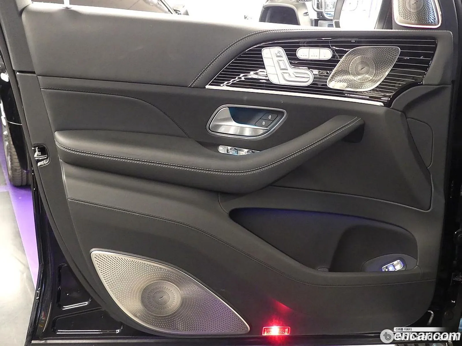 Mercedes-Benz GLS-Class X167 2022 — 13