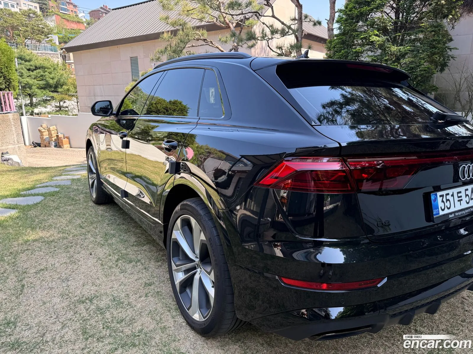 Audi Q8 2025 — 3