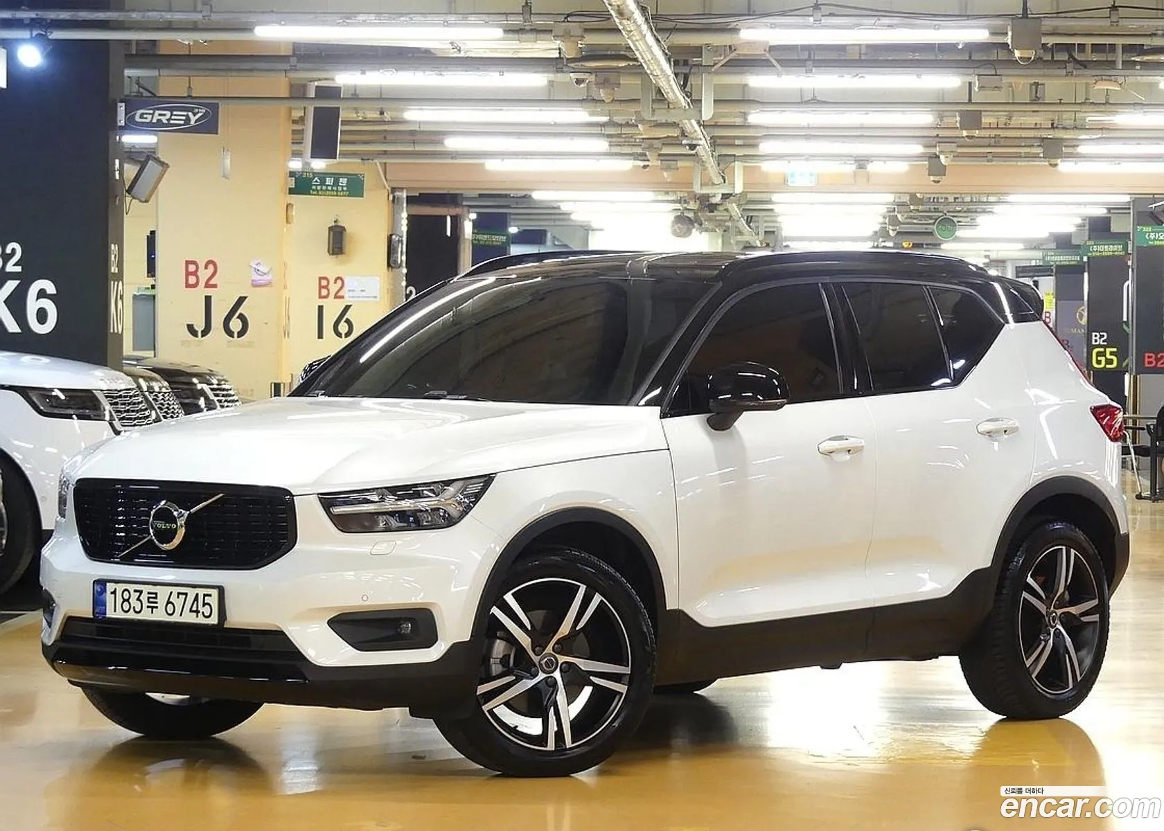 Volvo XC40 2021 — 3