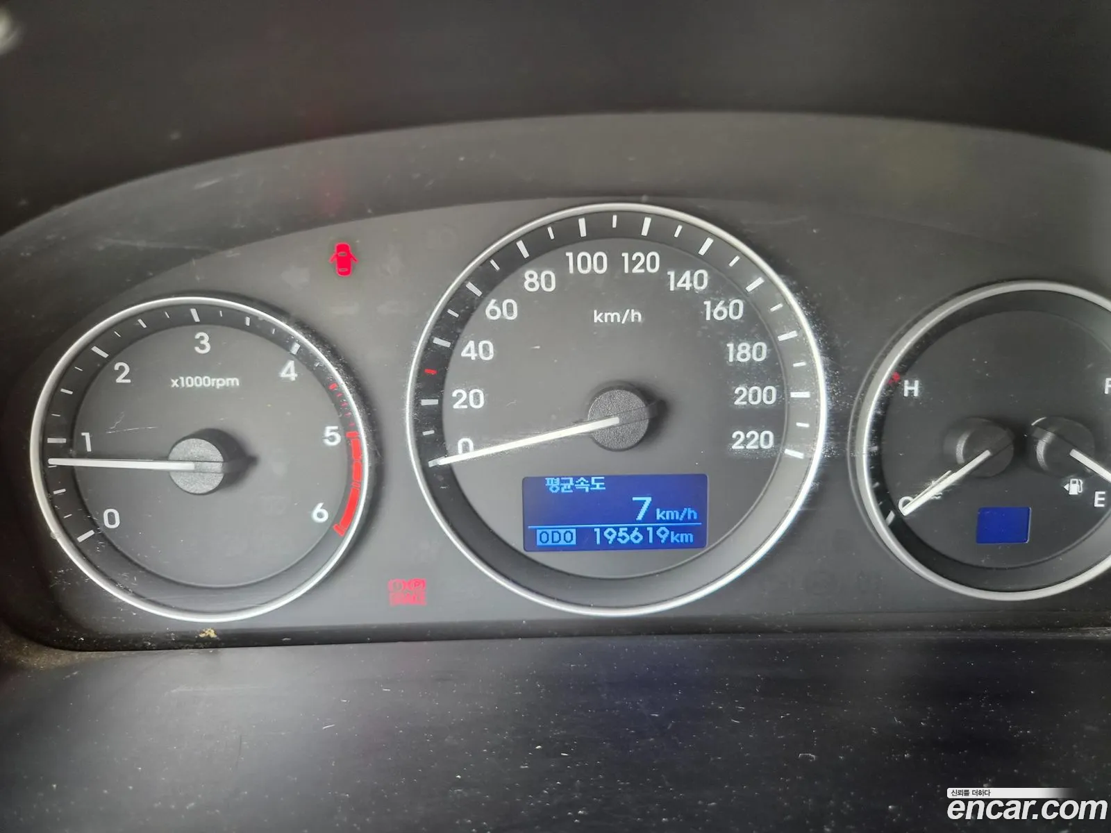 Hyundai Grand Starex 2018 — 13