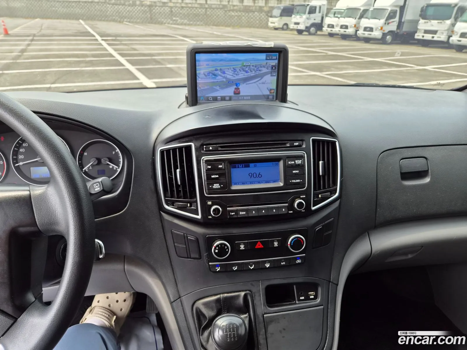 Hyundai Grand Starex 2018 — 14