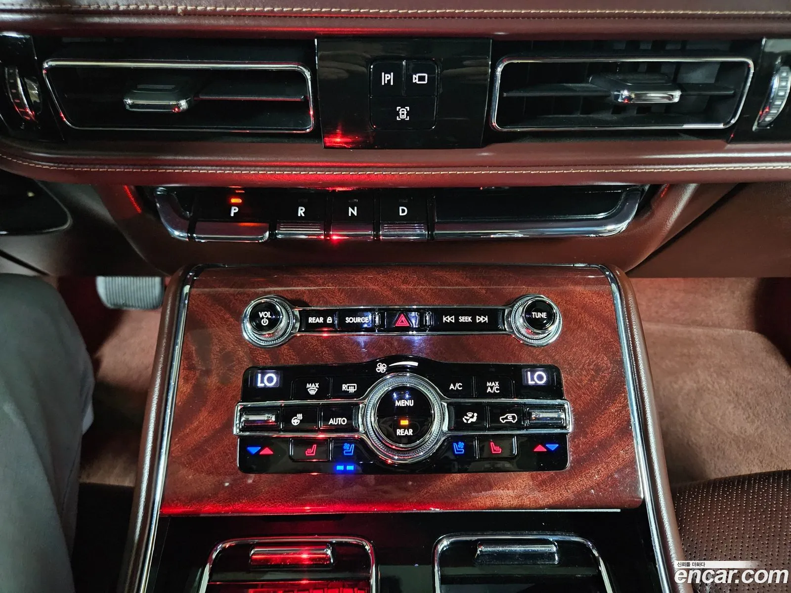 Lincoln Aviator 2020 — 8