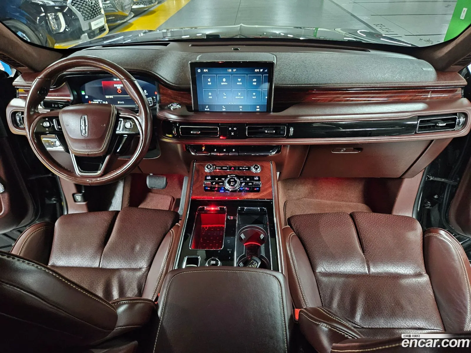 Lincoln Aviator 2020 — 16