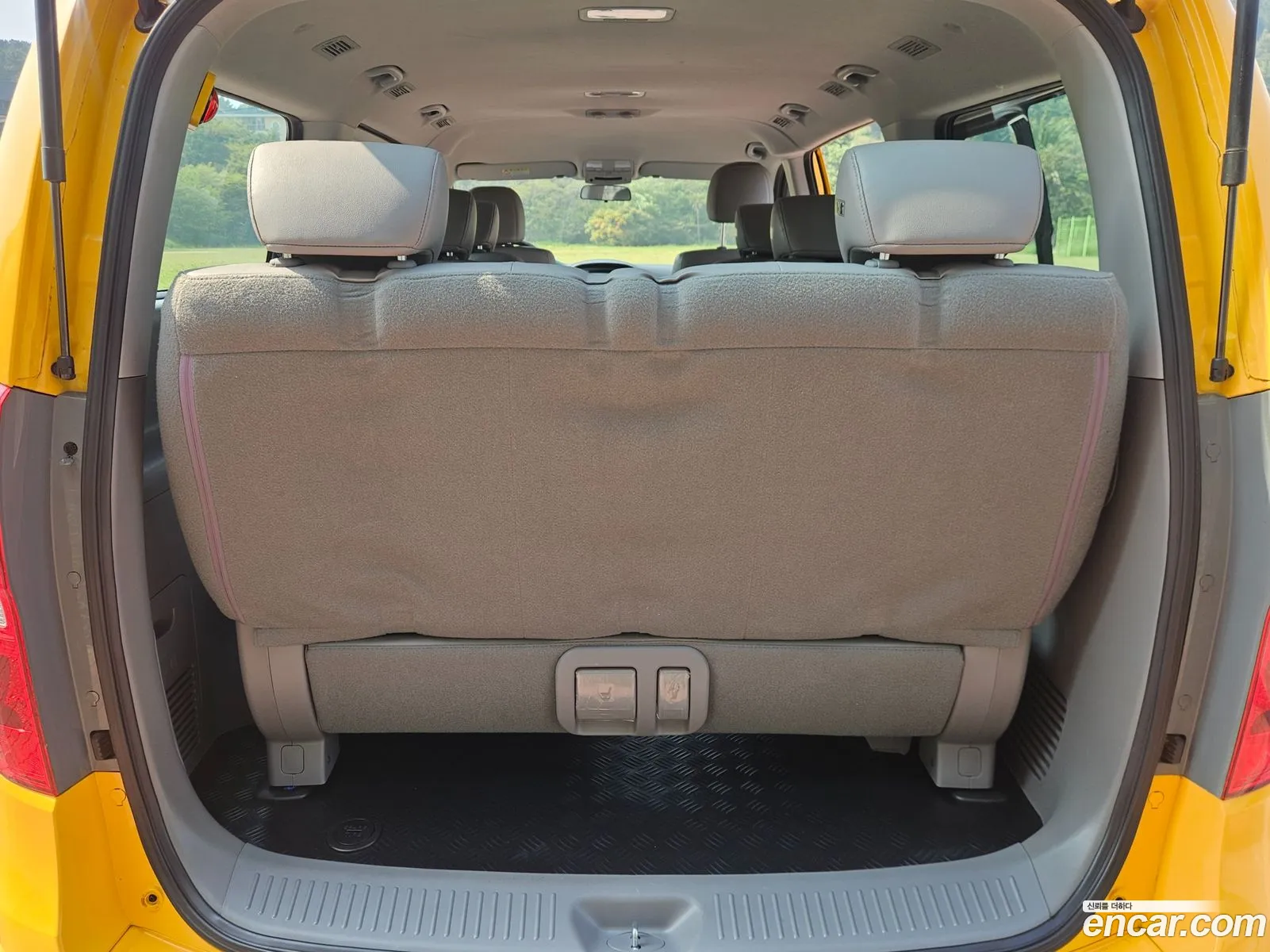 Hyundai Grand Starex 2018 — 13