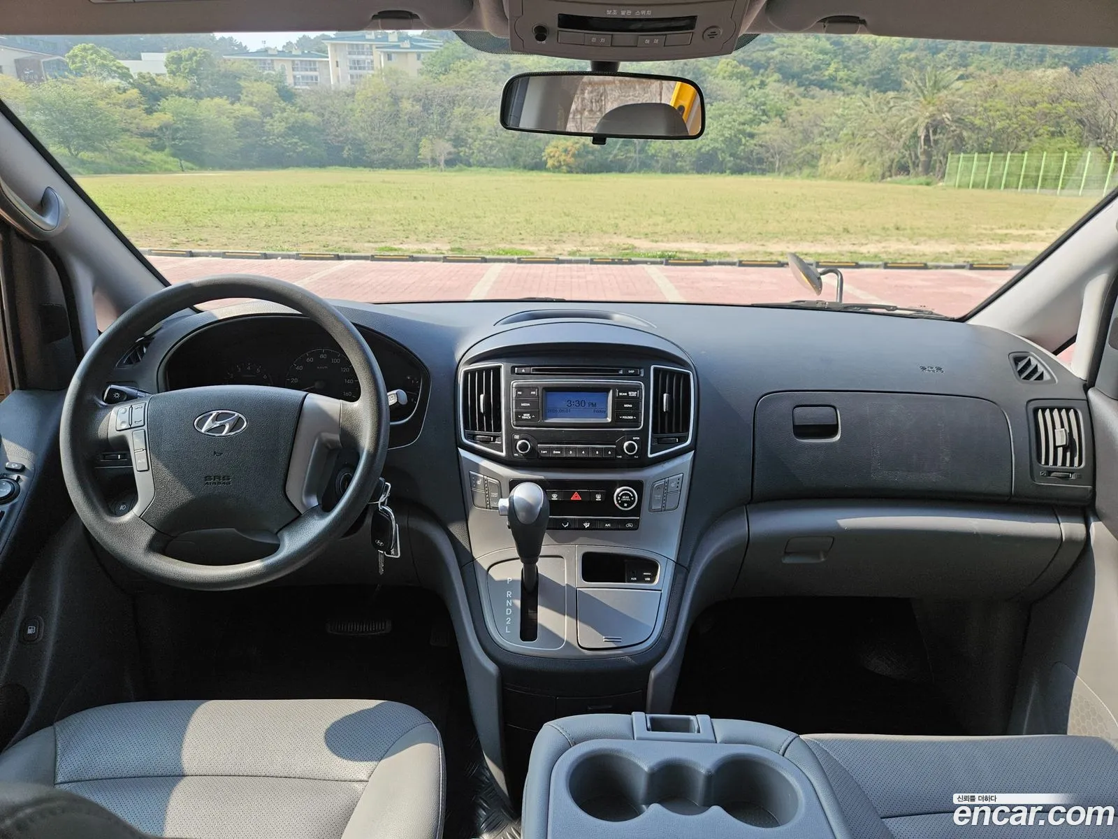 Hyundai Grand Starex 2018 — 18